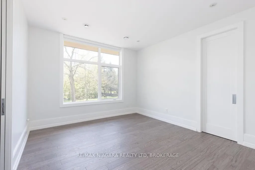 11 Woodbourne Court