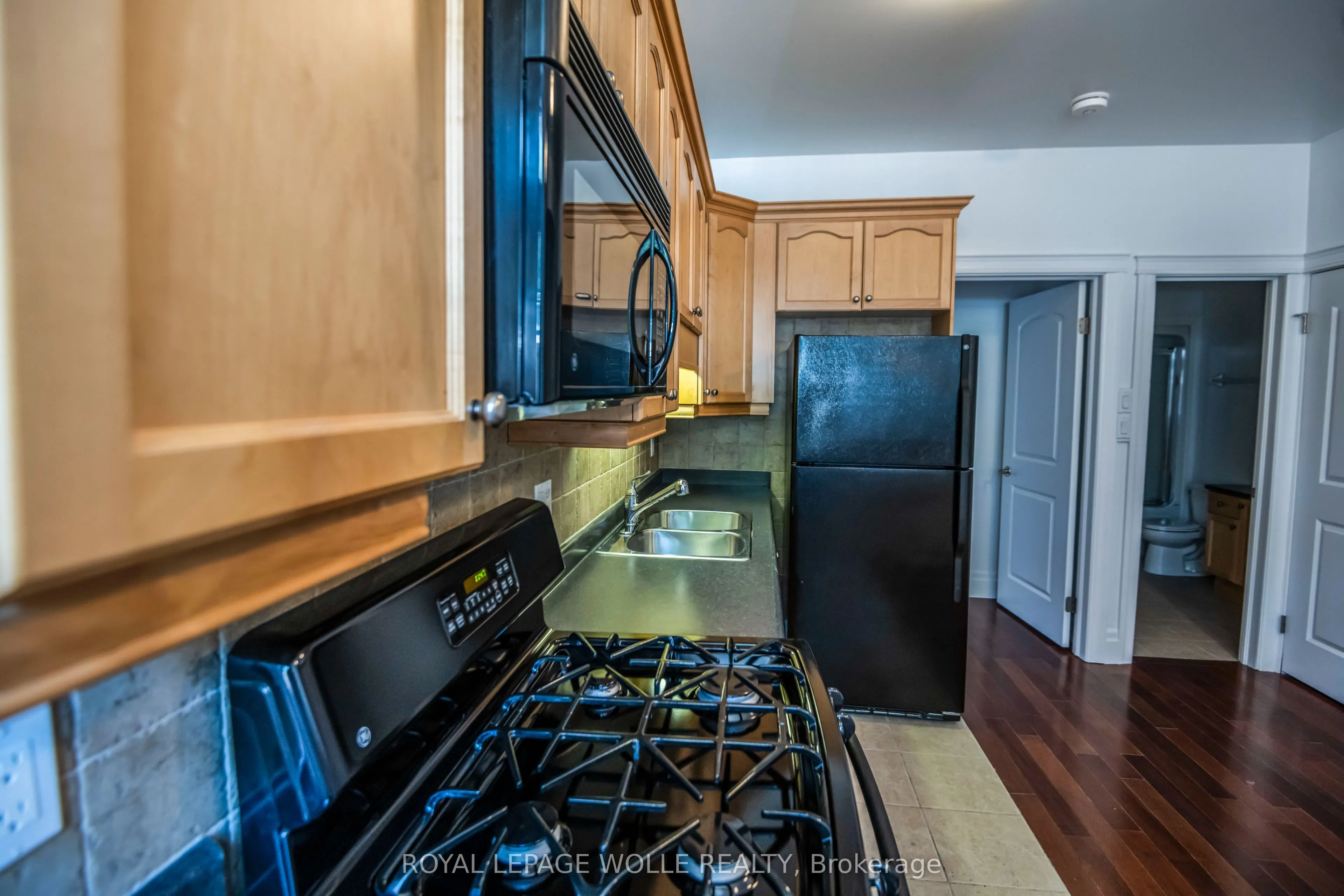 555 King Street E, #109