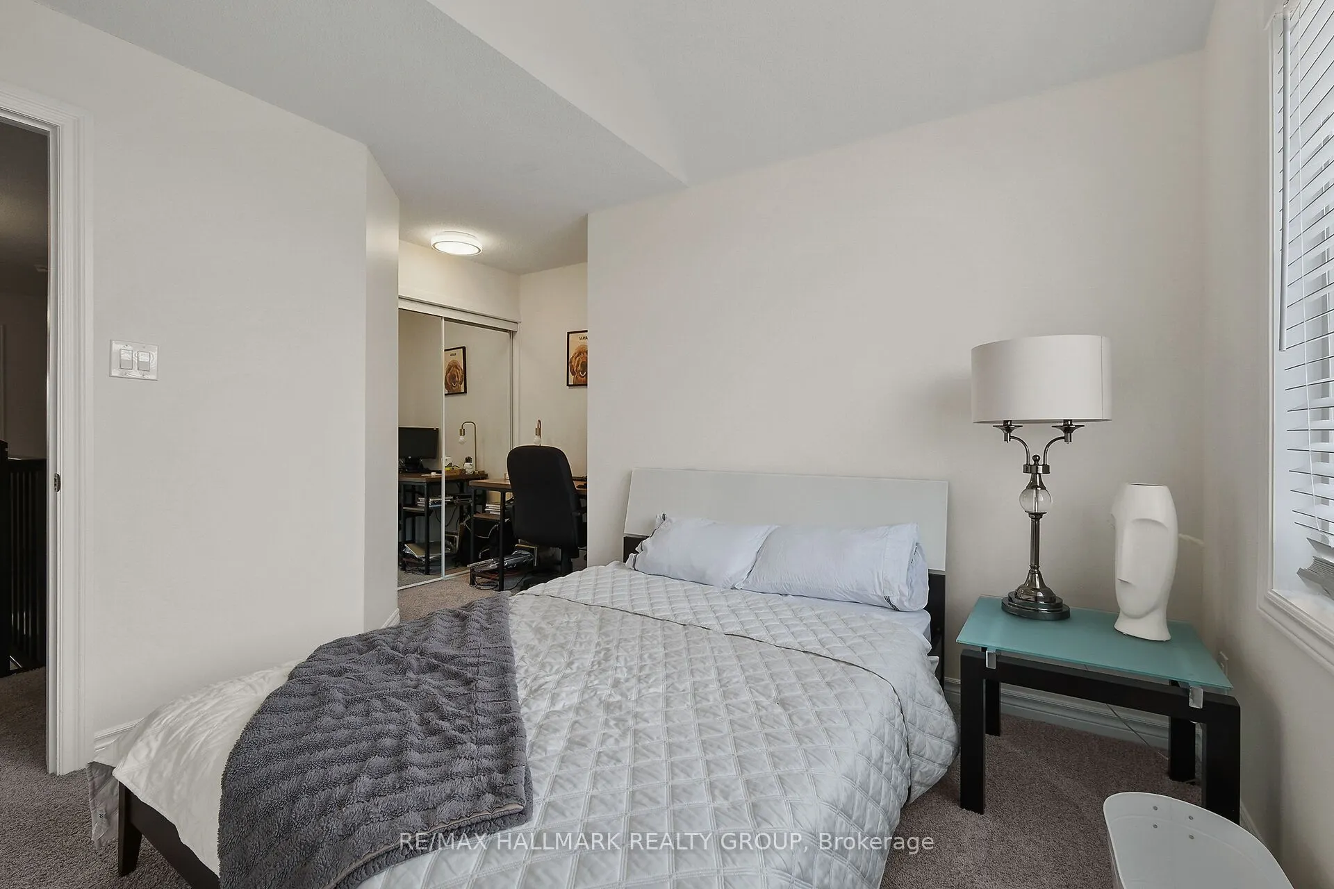 995 Shimmerton Circle