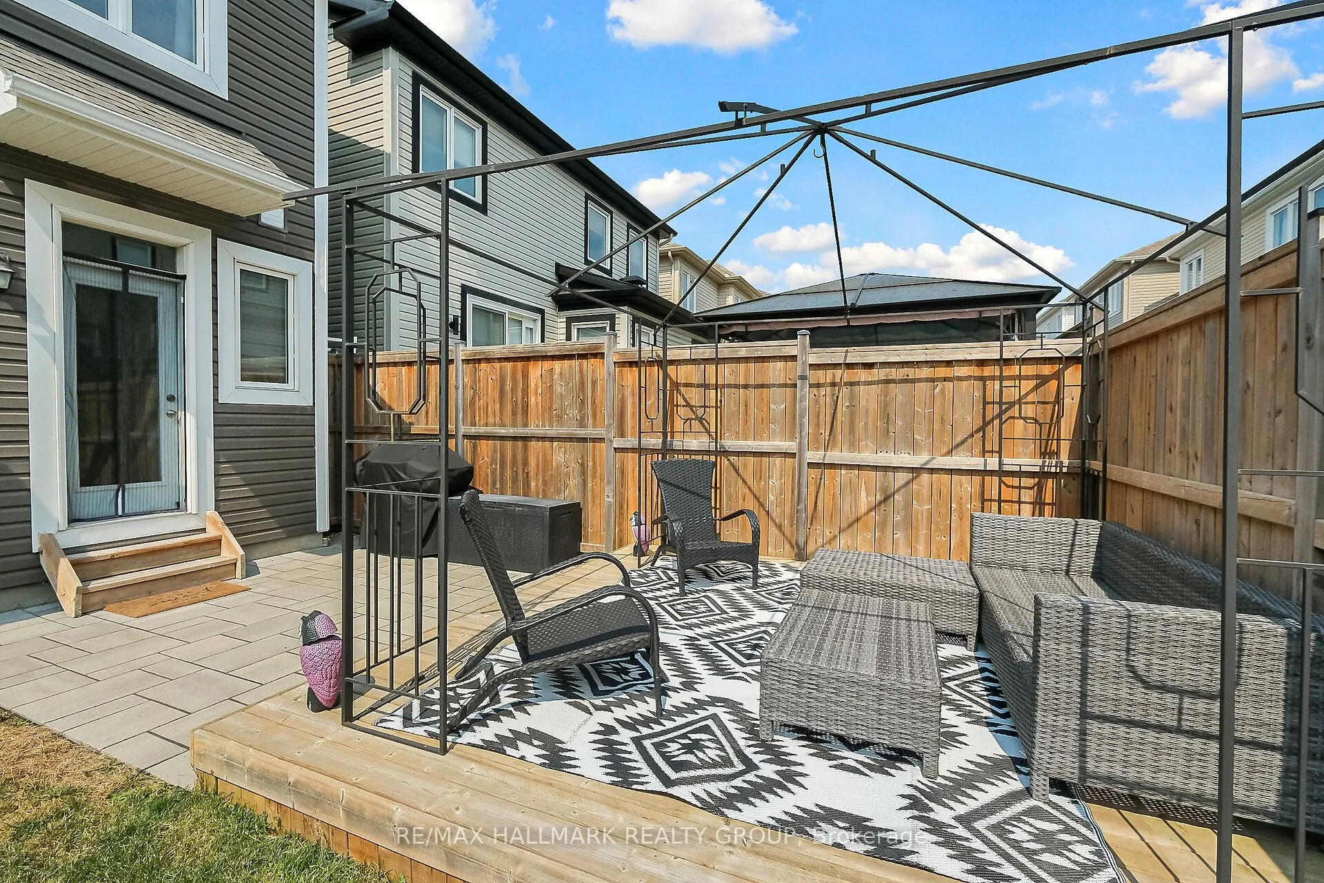 995 Shimmerton Circle