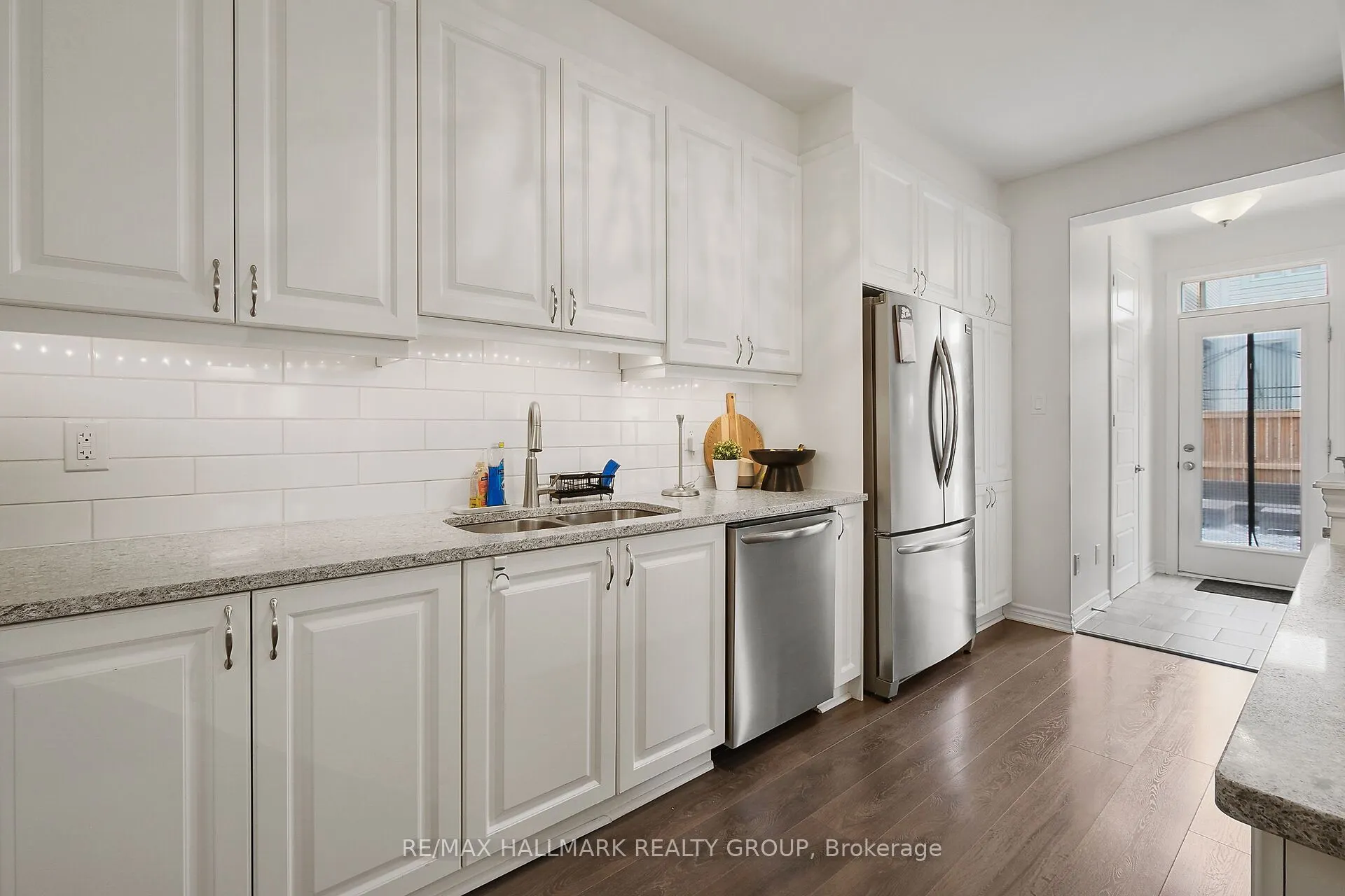 995 Shimmerton Circle