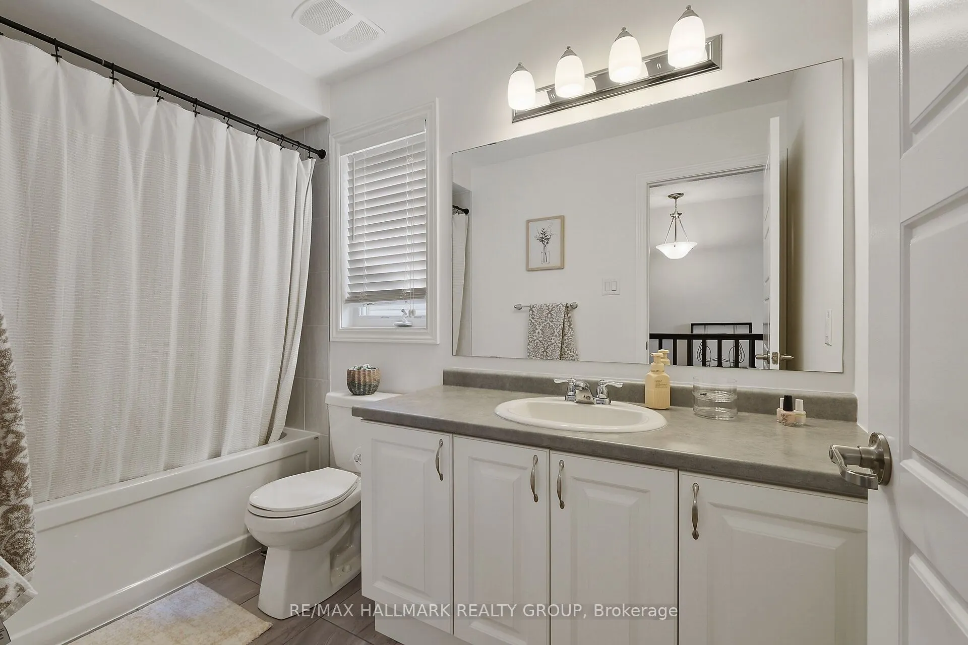 995 Shimmerton Circle