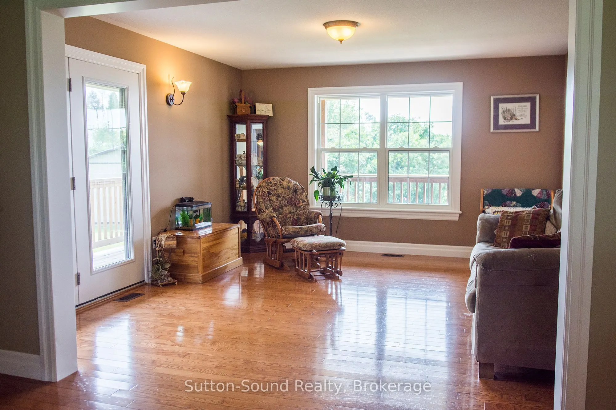802677 Grey 40 Road