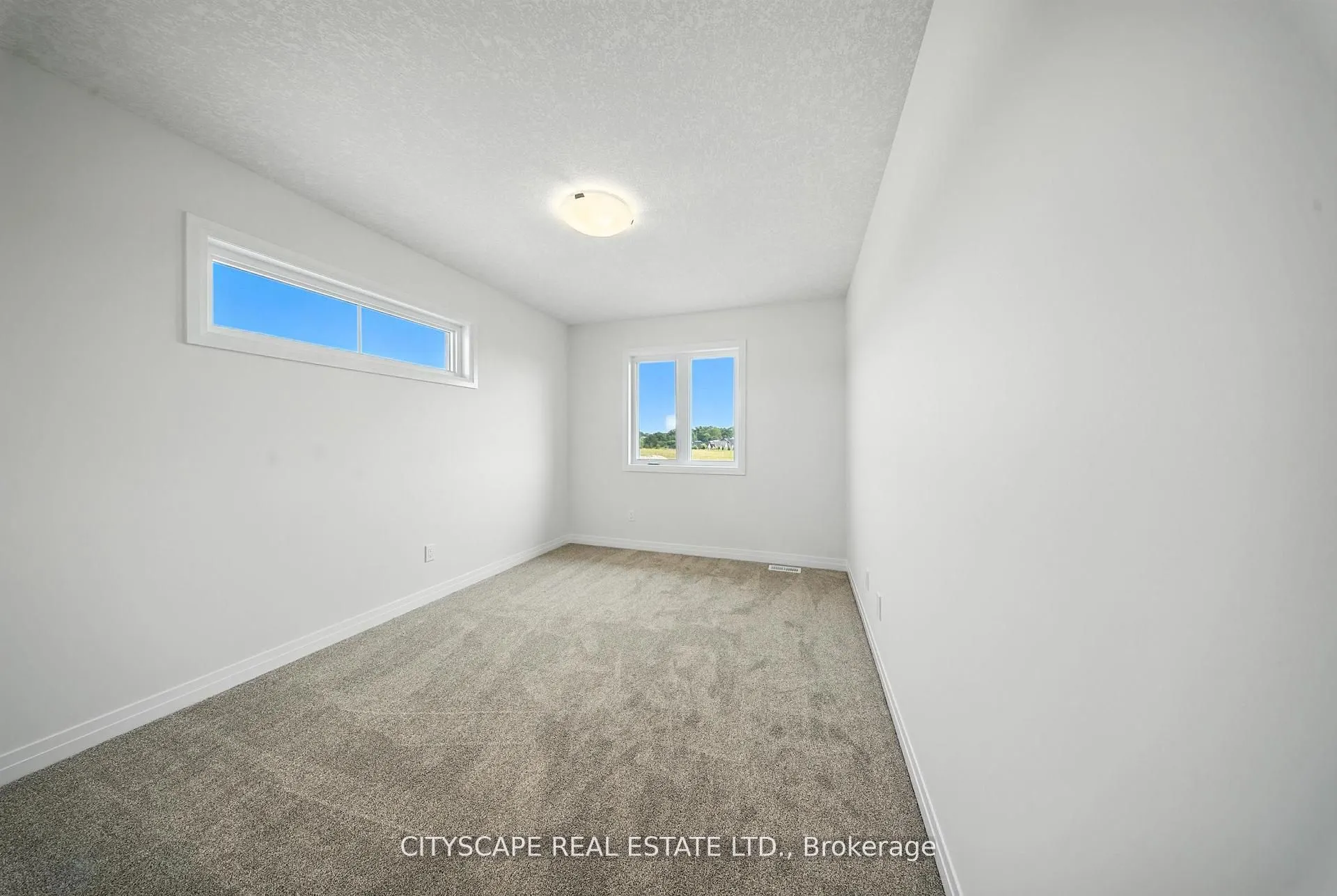 39 Rivergreen Crescent