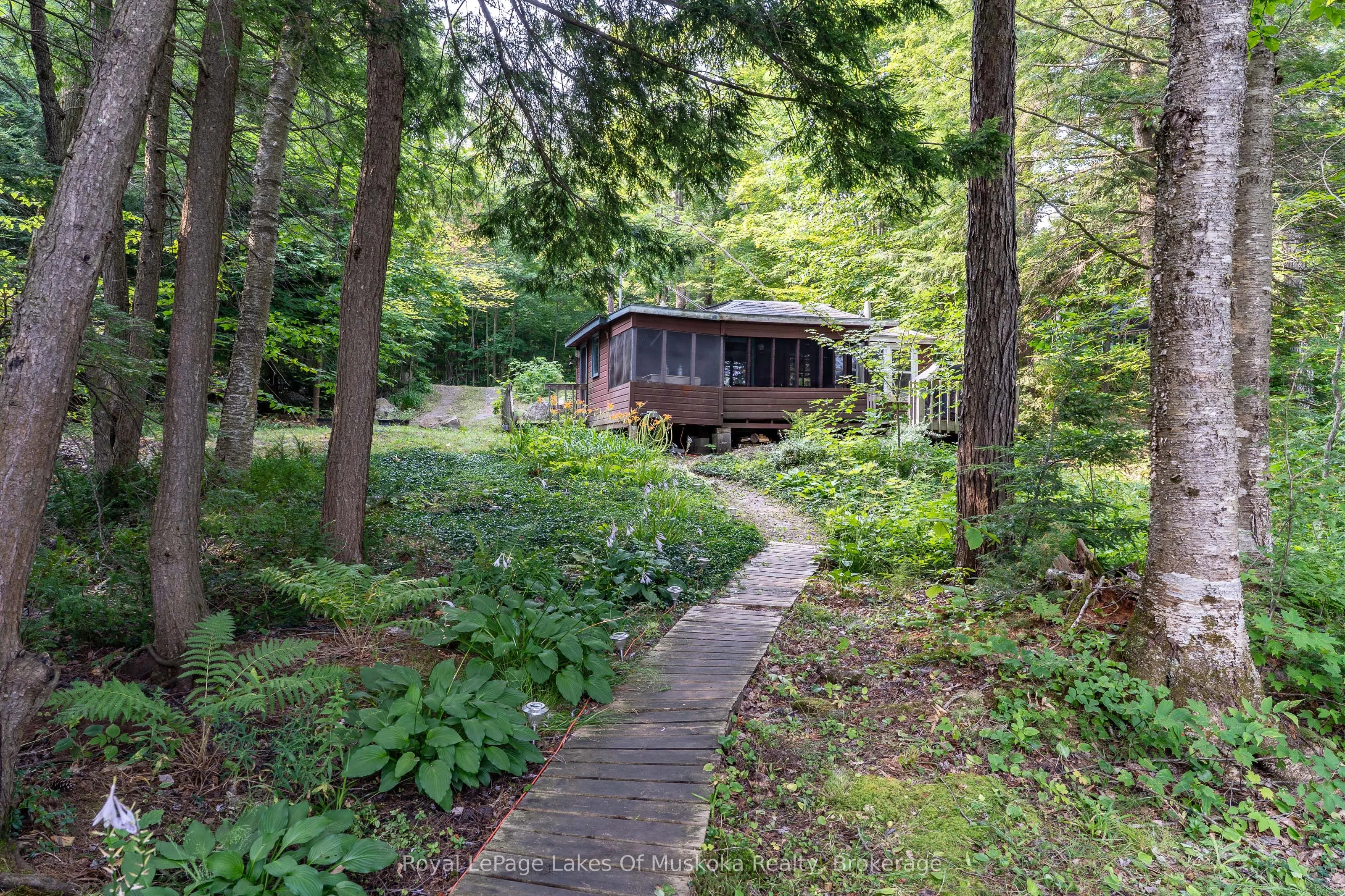 1072 Long Lake Road