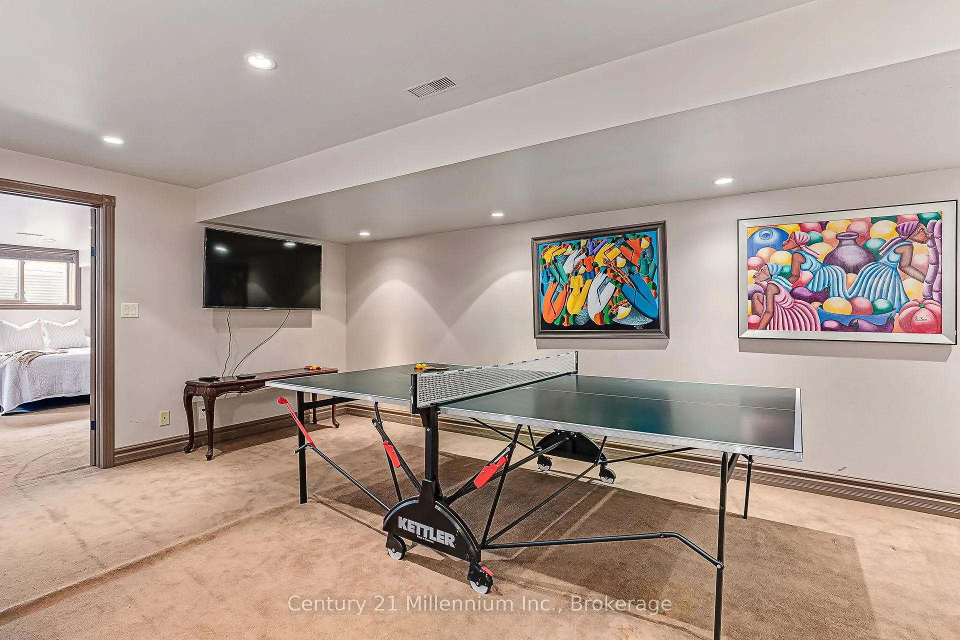 159 Snowbridge Way