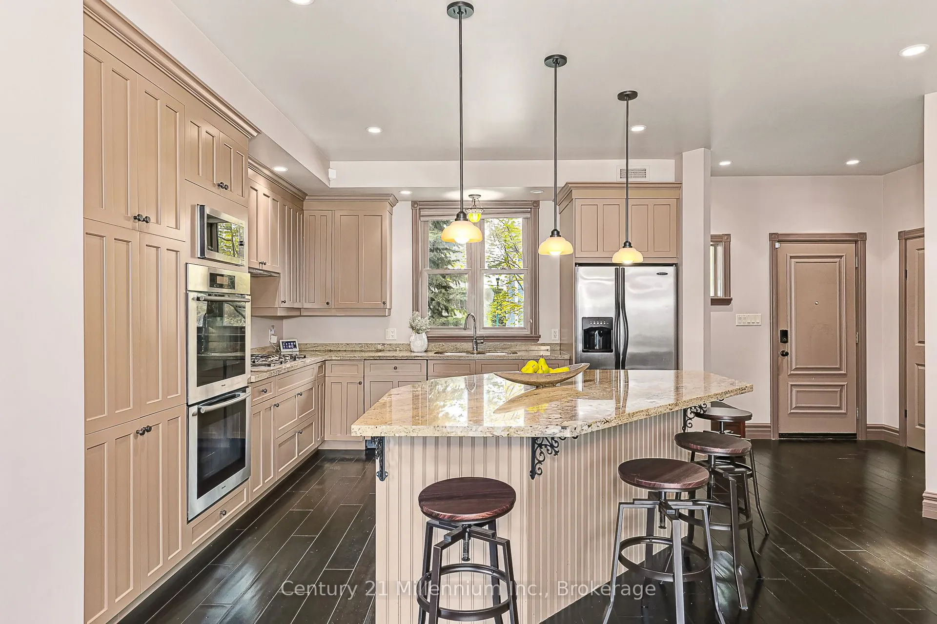 159 Snowbridge Way