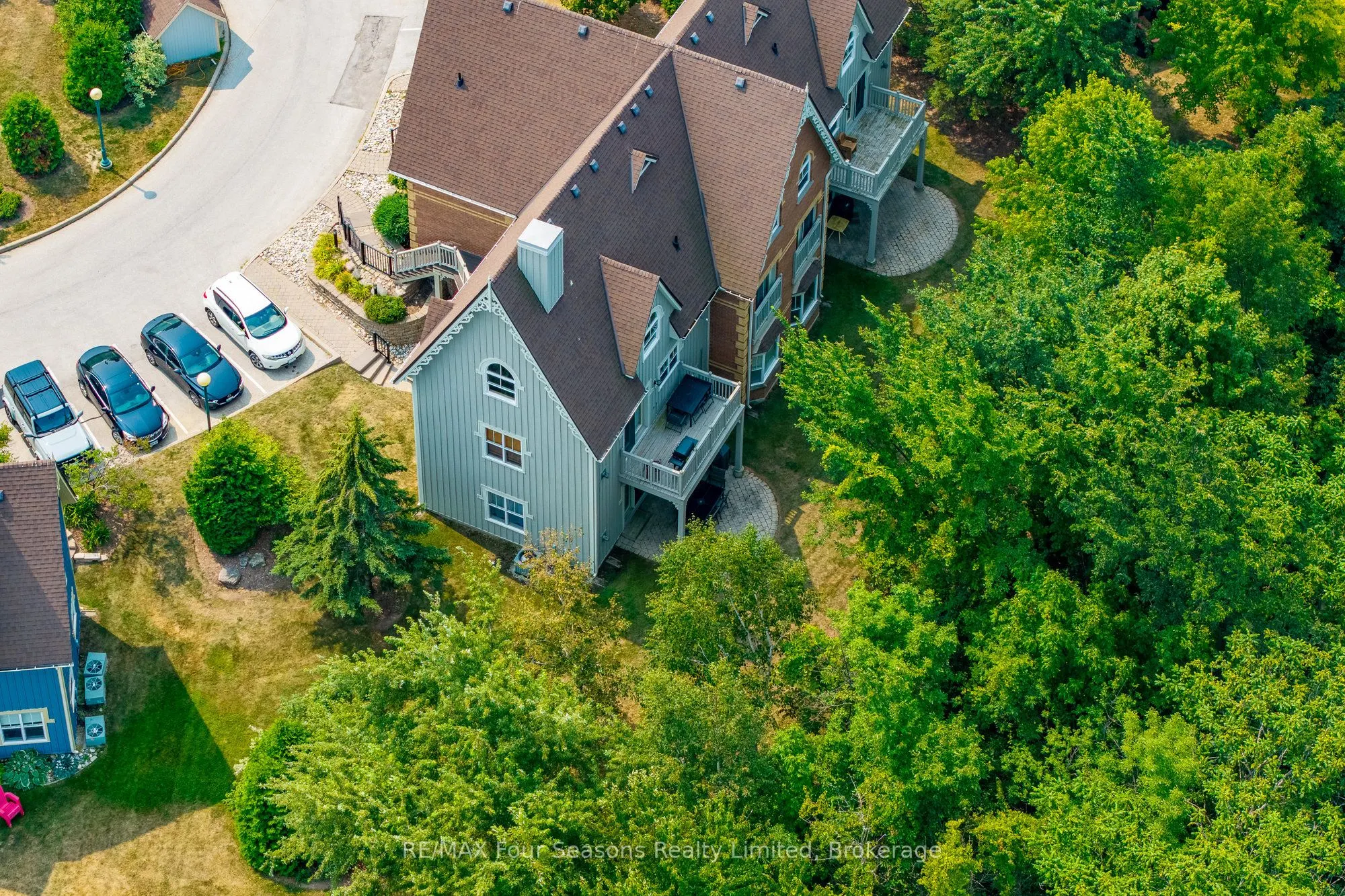 184 Snowbridge Way, #114