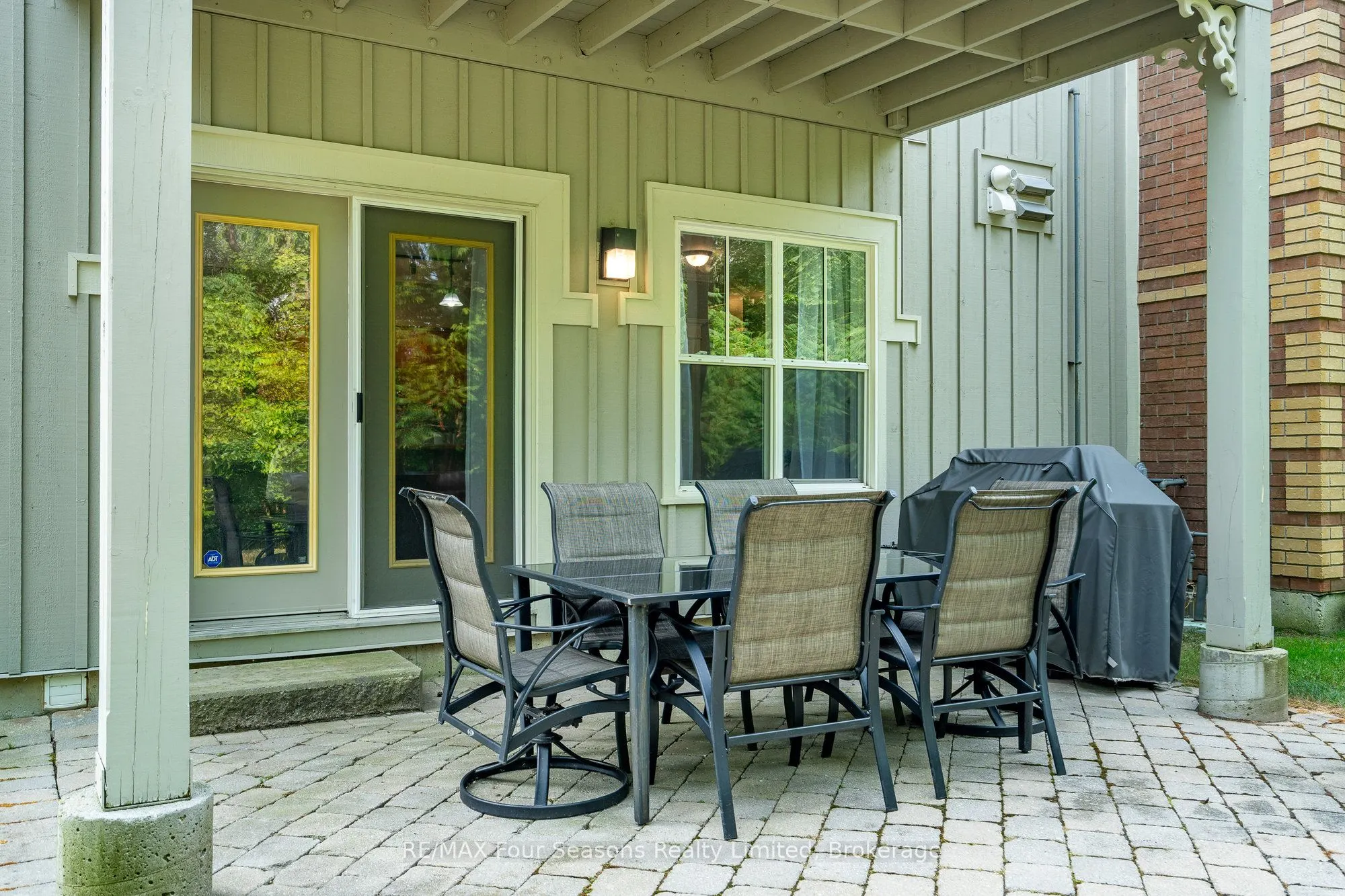 184 Snowbridge Way, #114