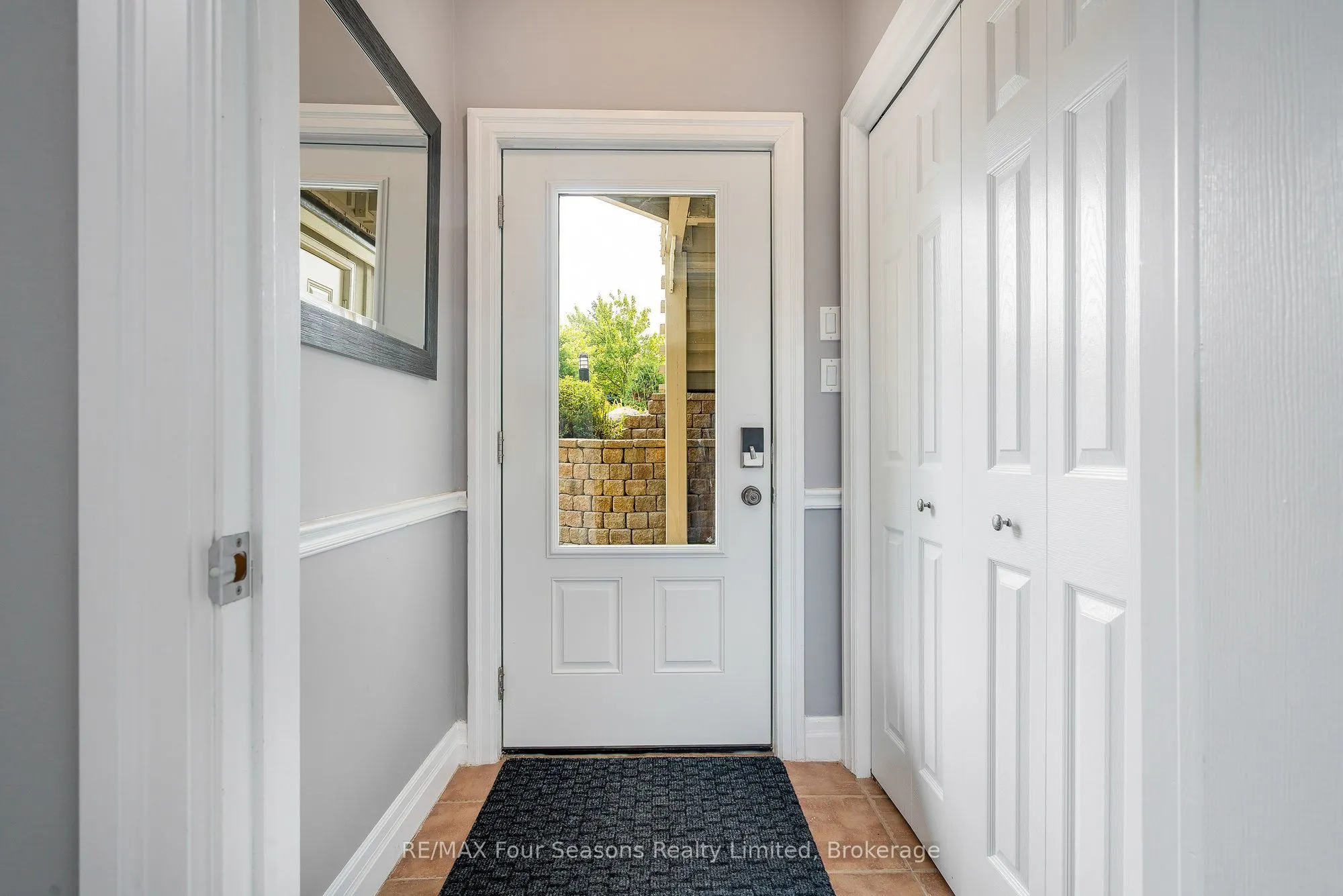 184 Snowbridge Way, #114