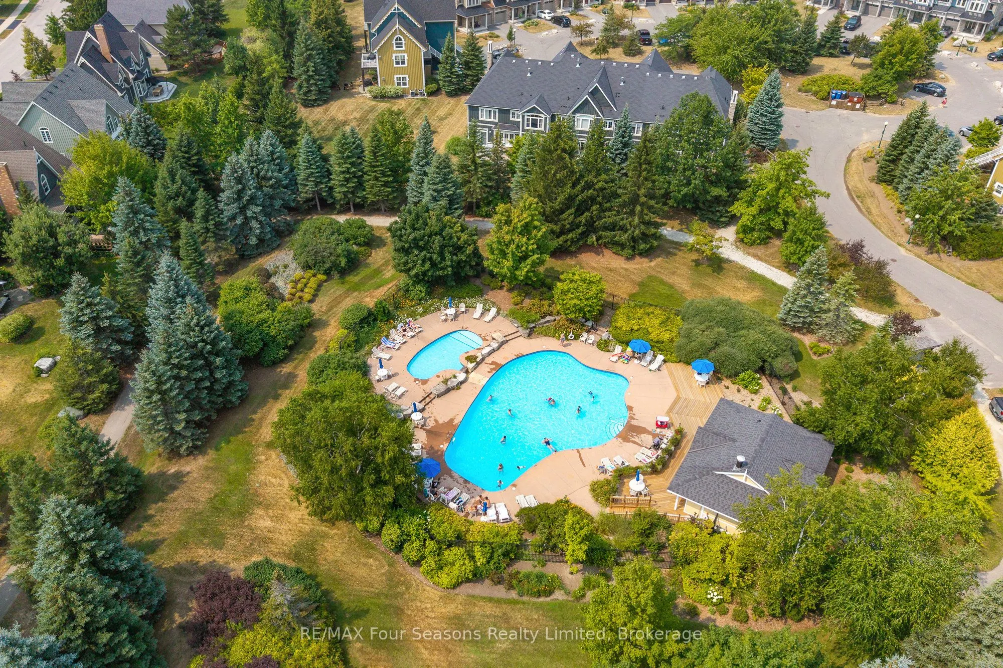 184 Snowbridge Way, #114