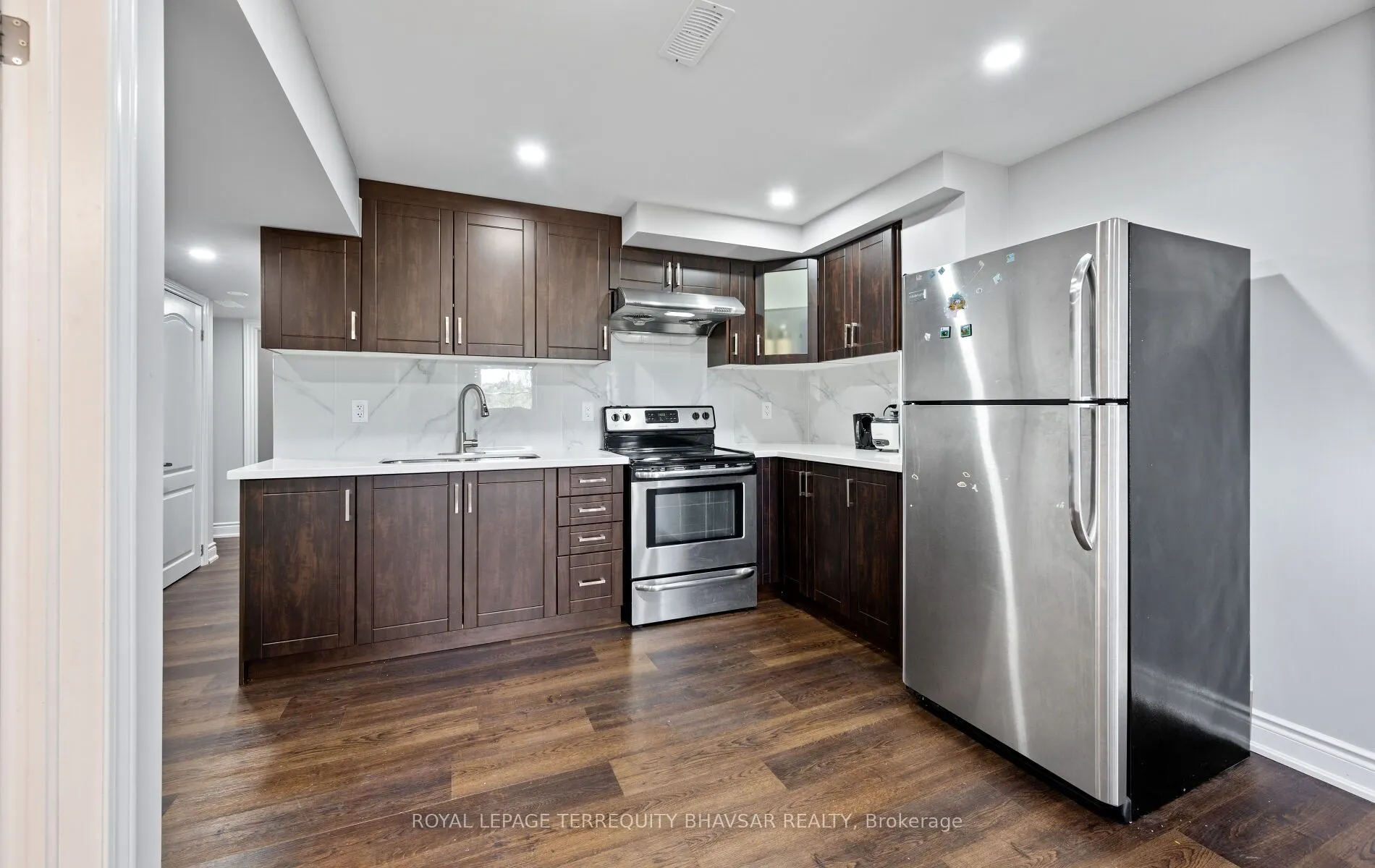 7 Shoreacres Drive