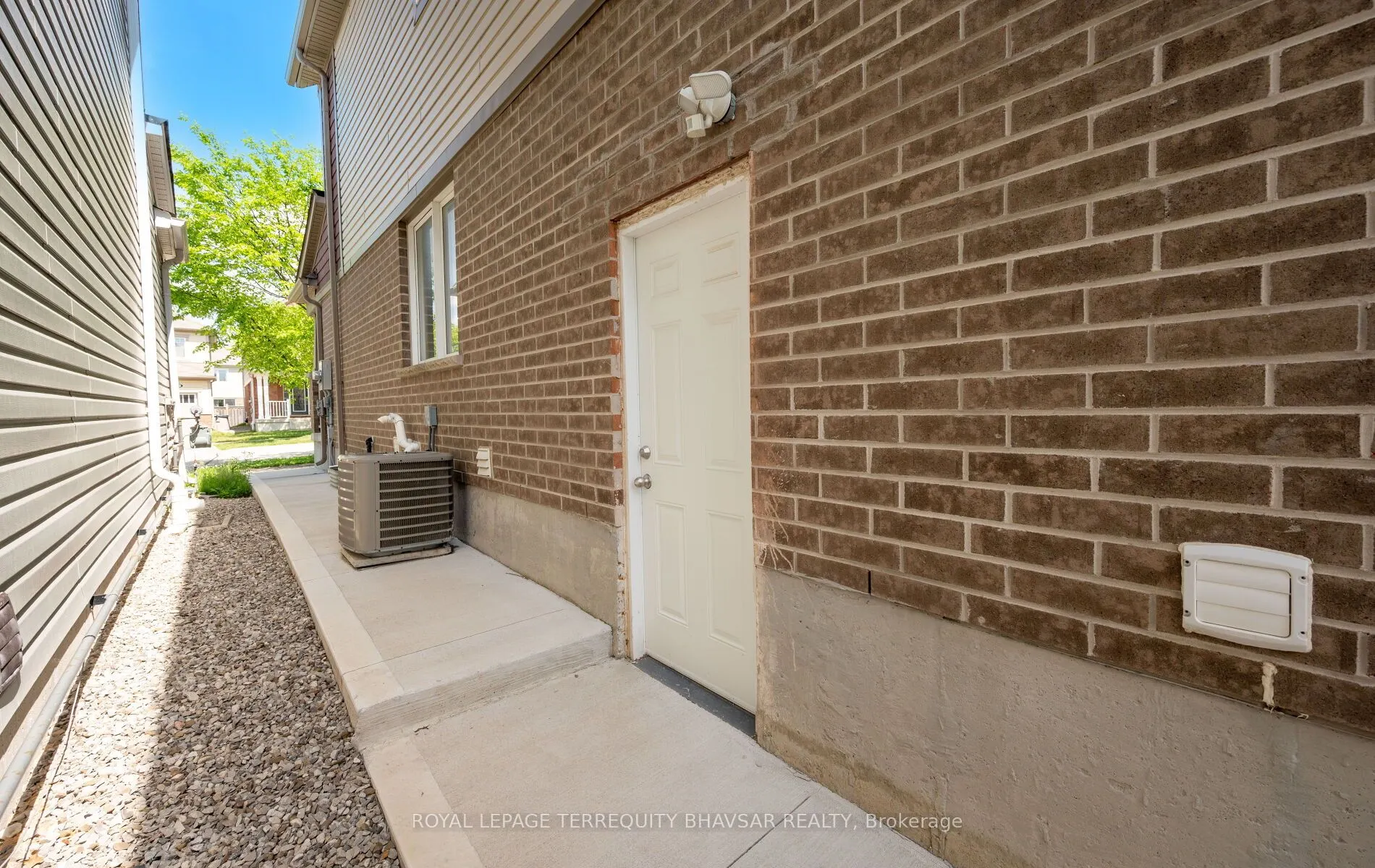 7 Shoreacres Drive