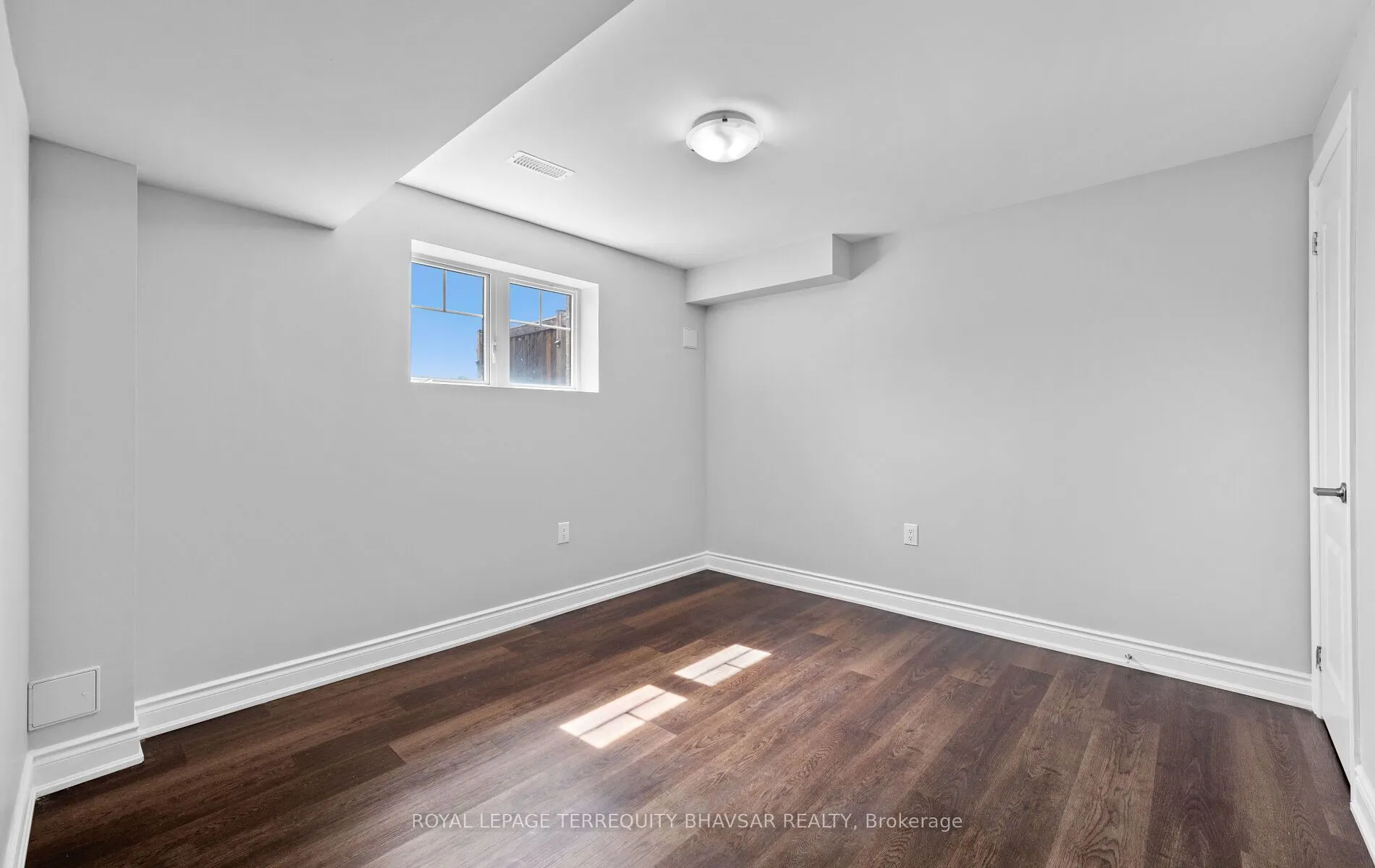 7 Shoreacres Drive