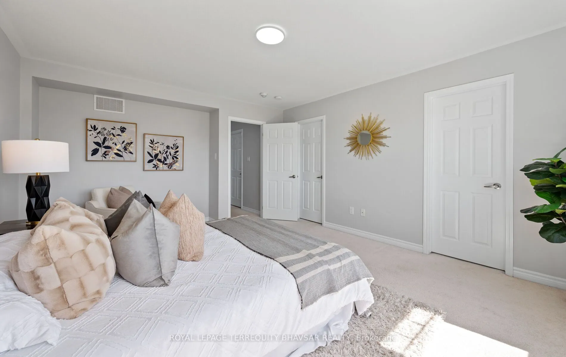 7 Shoreacres Drive