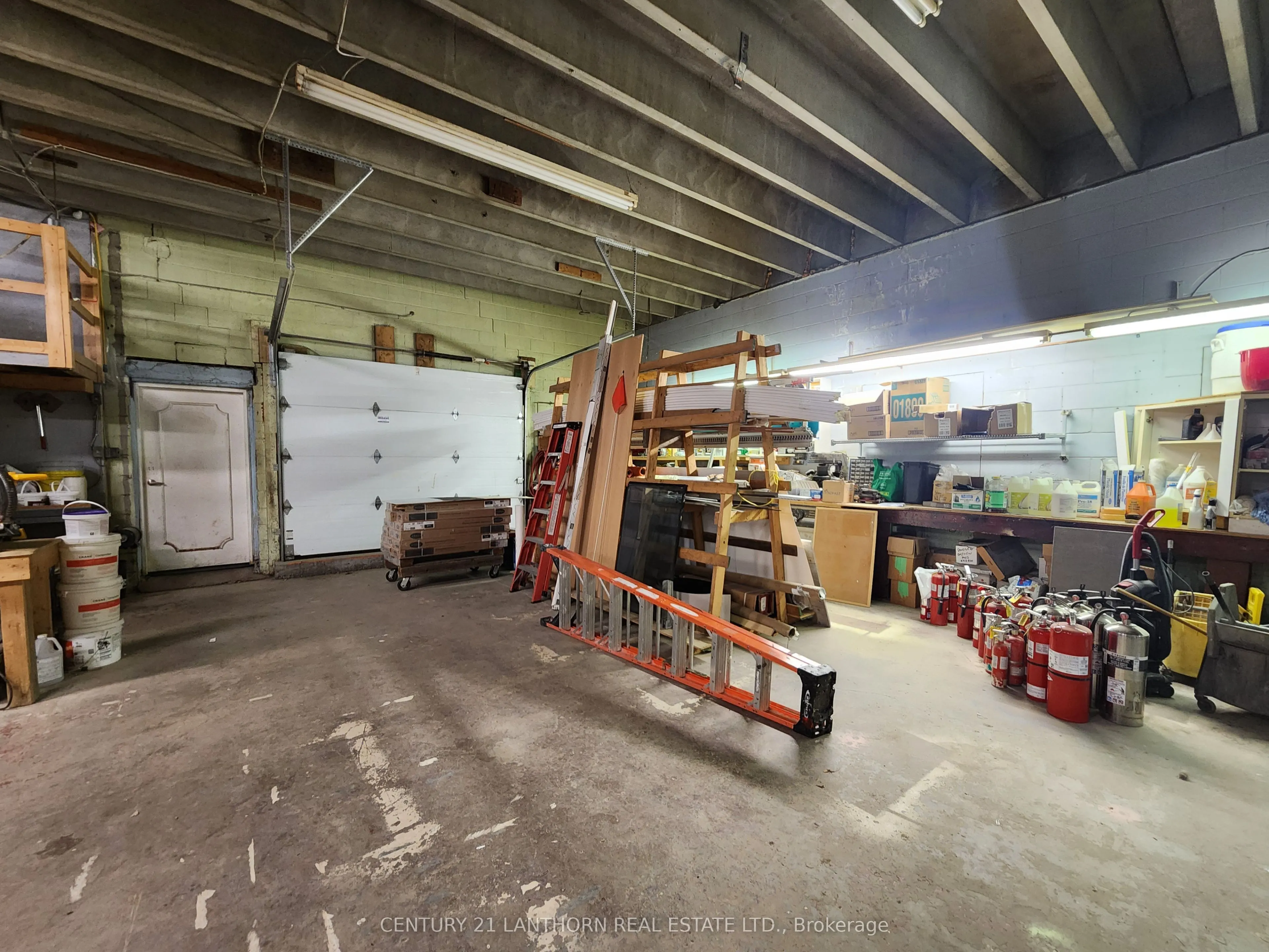 640 Dundas Street E