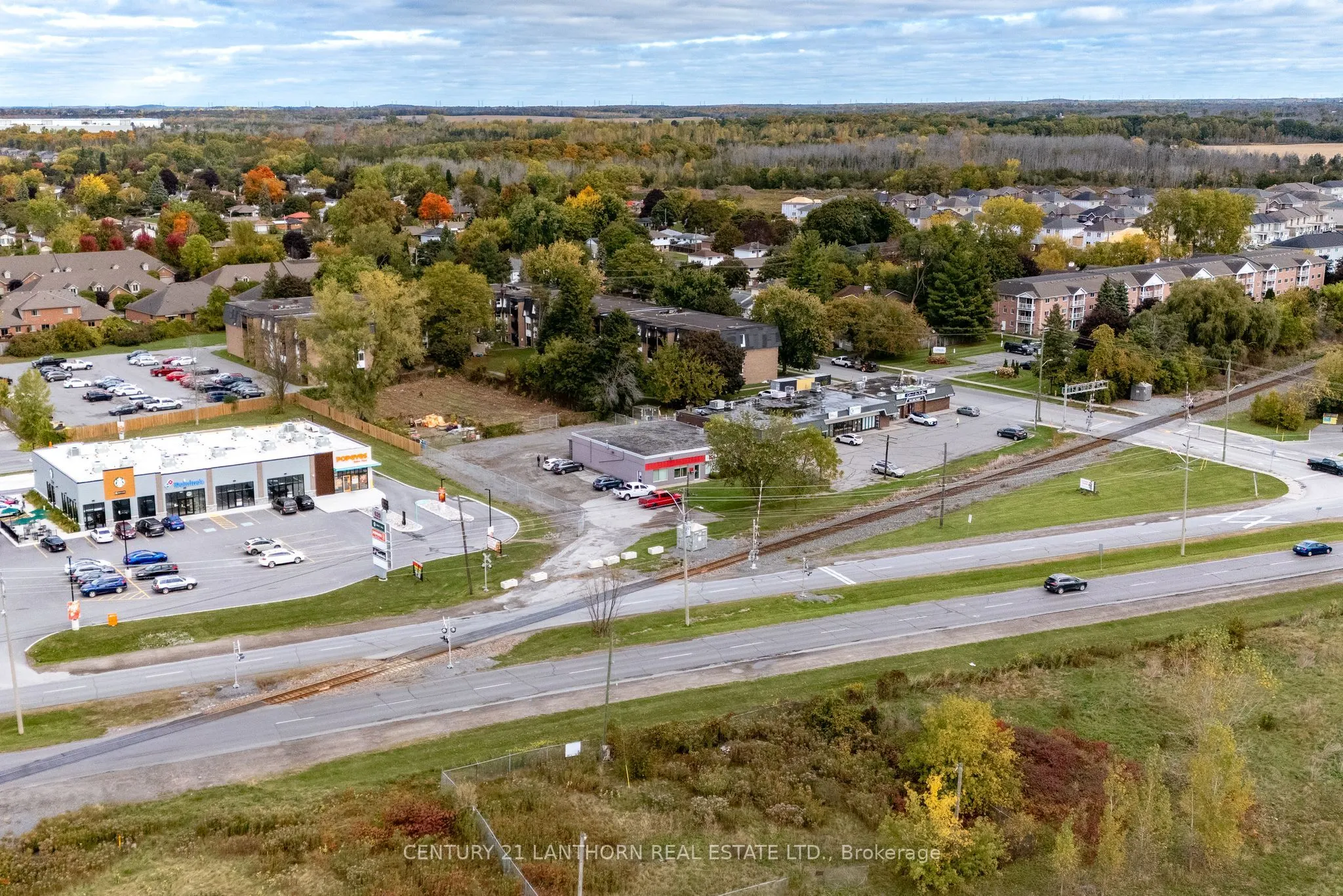 640 Dundas Street E
