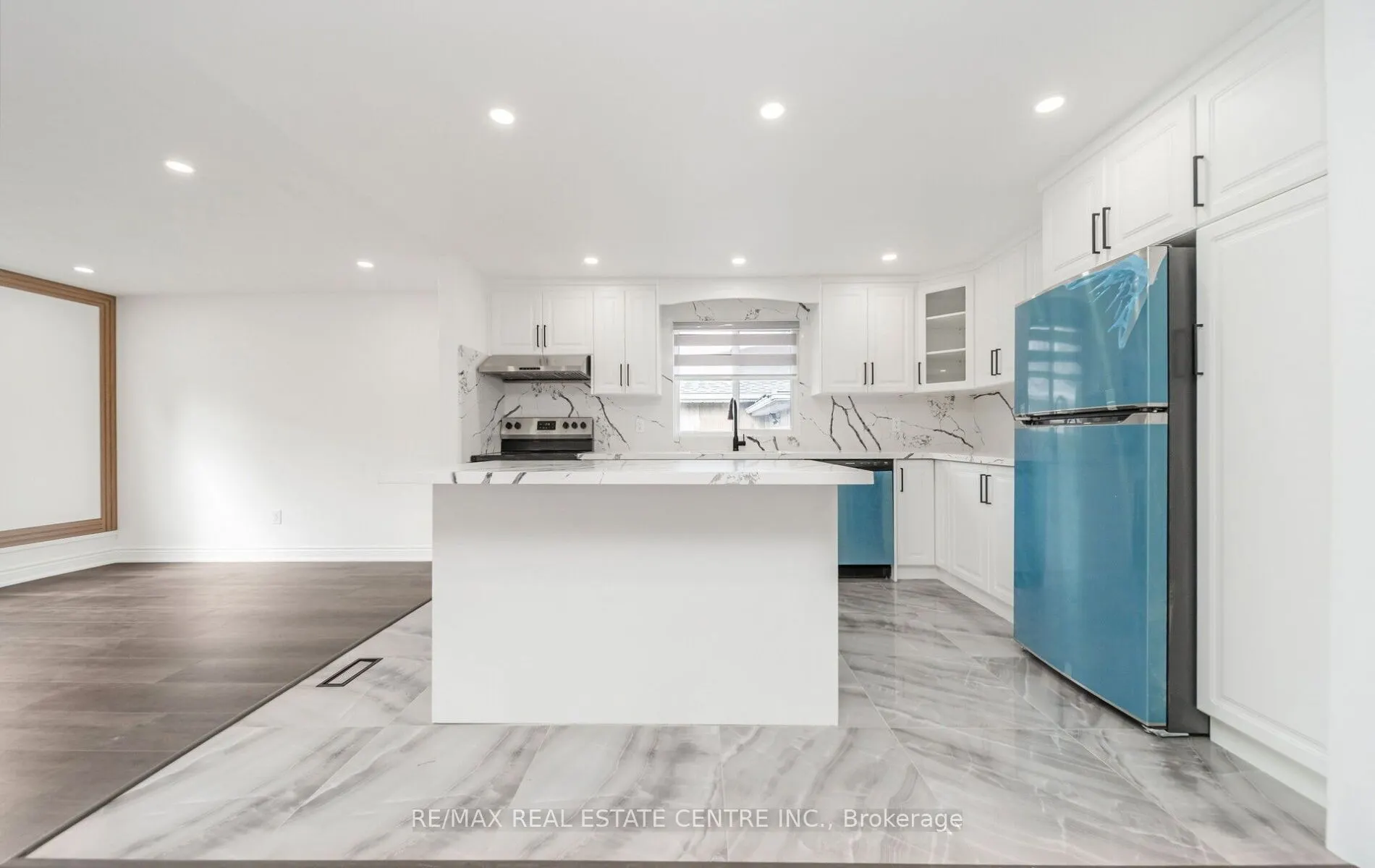 211 Dunsdon Street