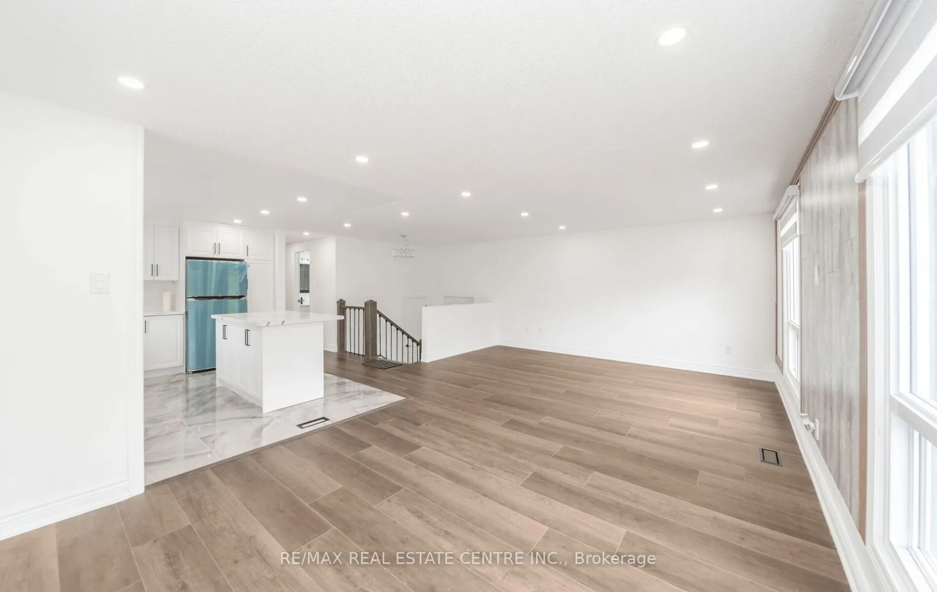 211 Dunsdon Street
