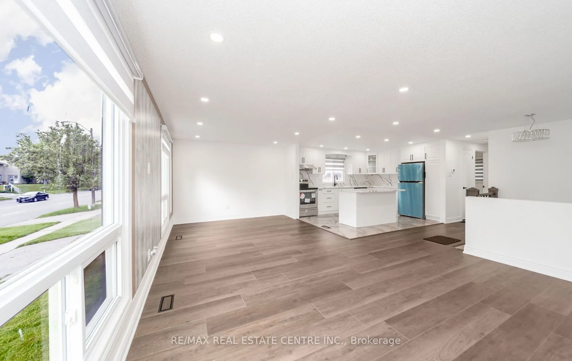 211 Dunsdon Street