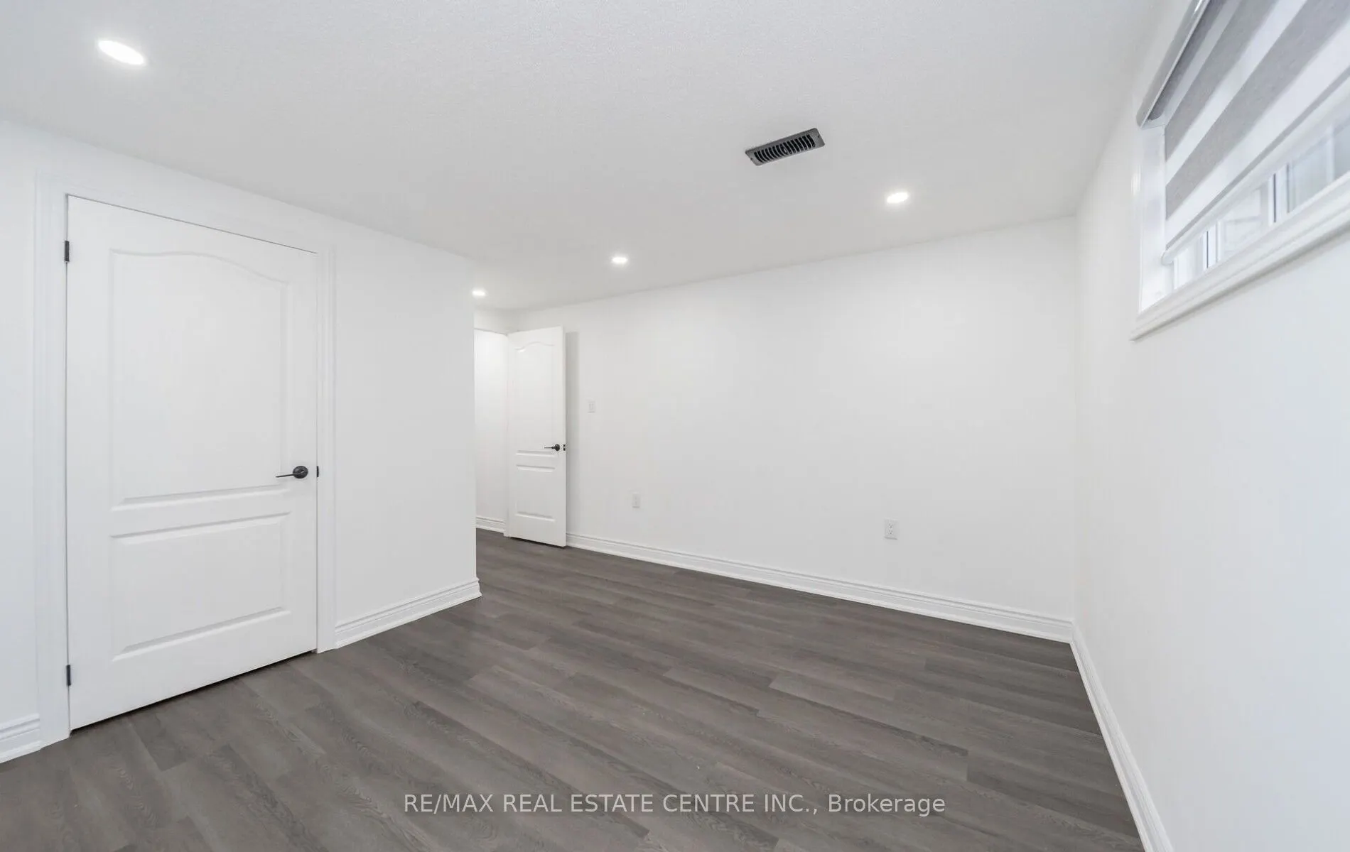 211 Dunsdon Street
