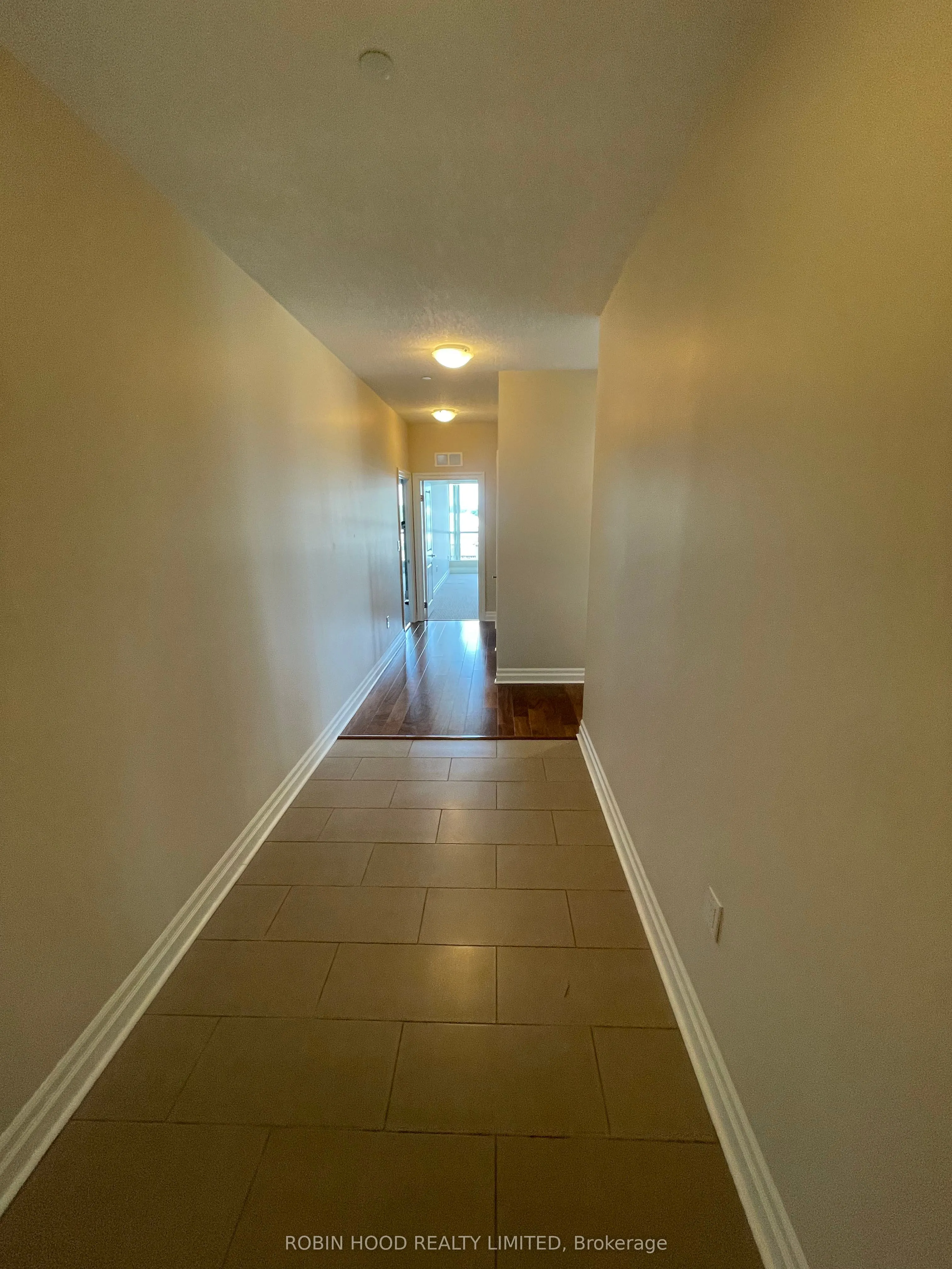 150 Wellington Street E, #612