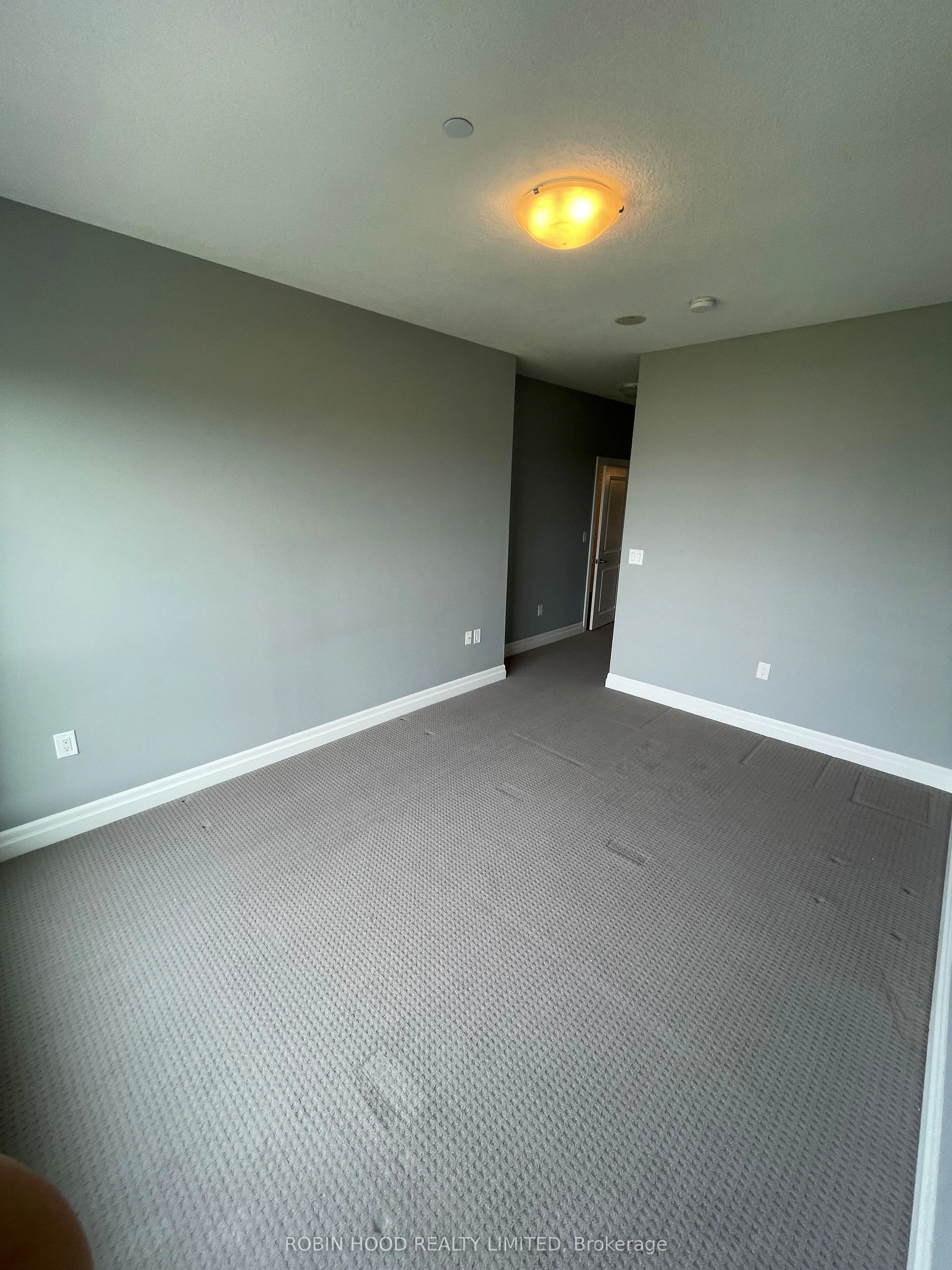 150 Wellington Street E, #612
