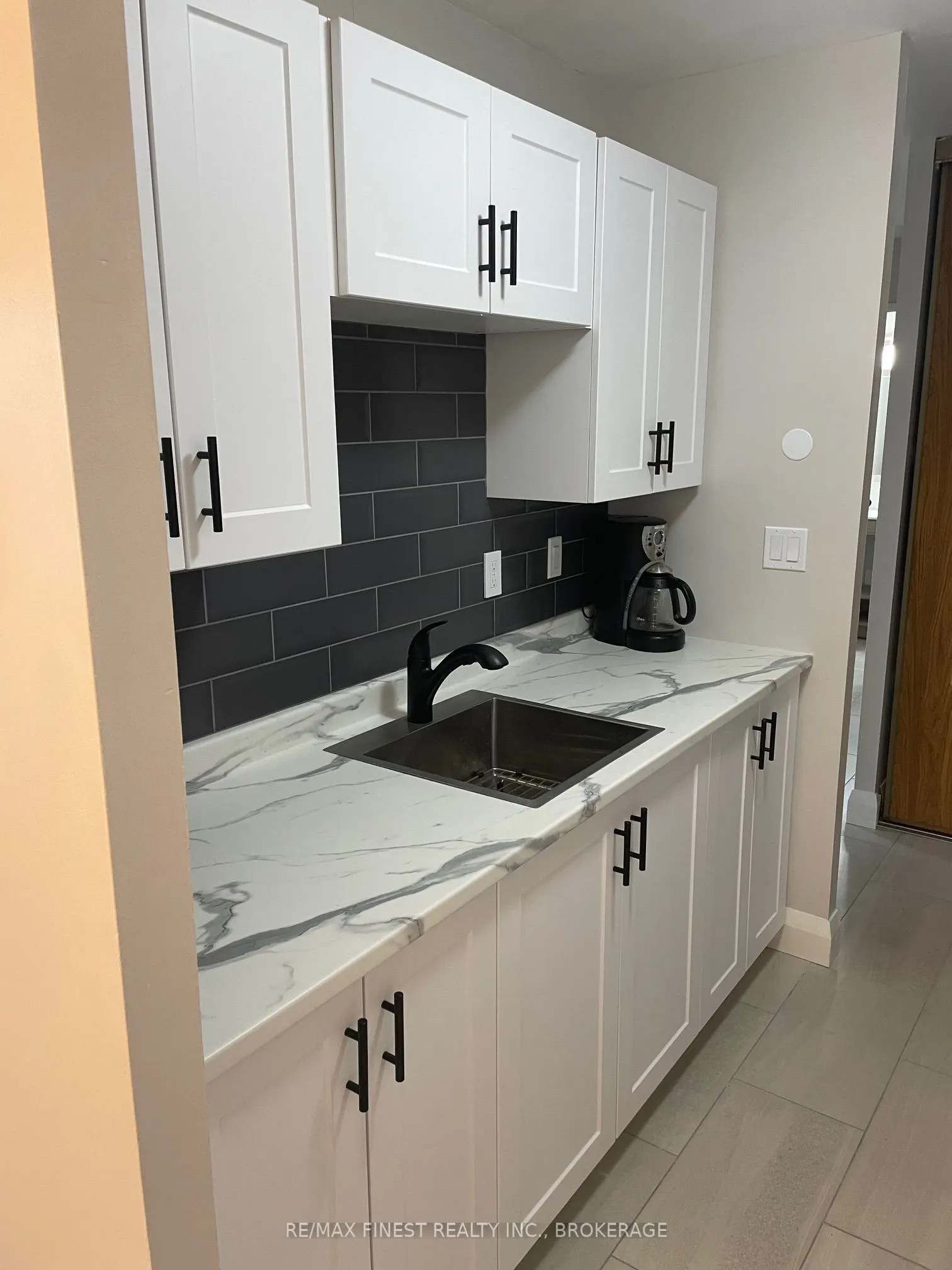 17 Eldon Hall Place, #204