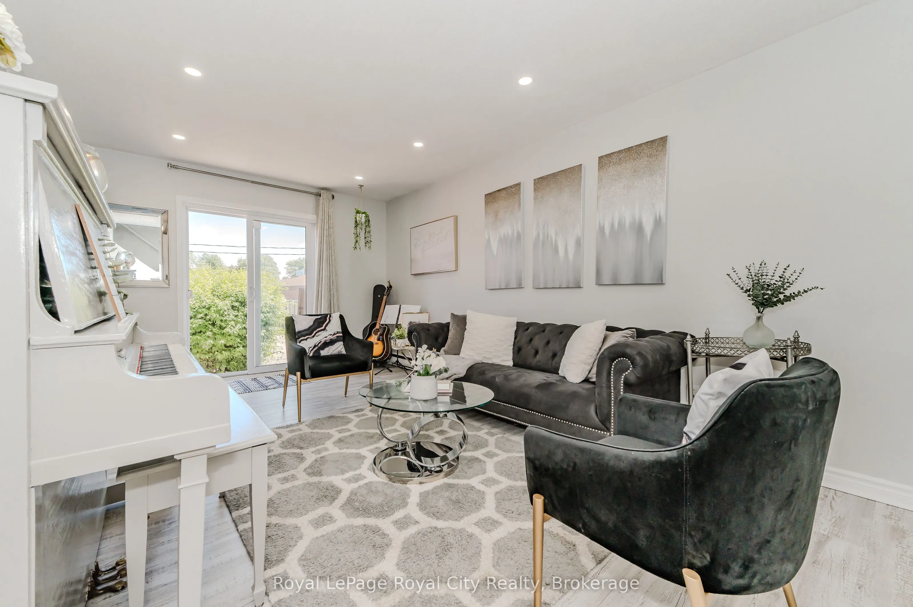 30D Flamingo Drive, #53