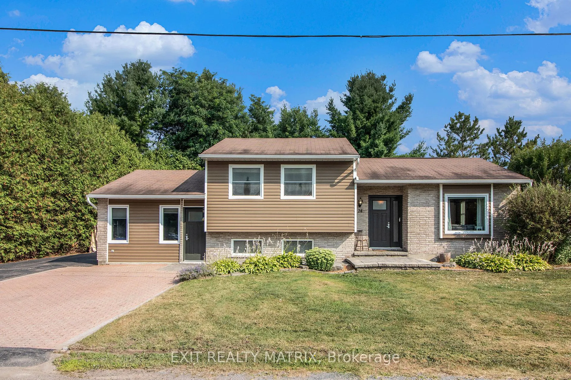 24 Ste Therese Boulevard