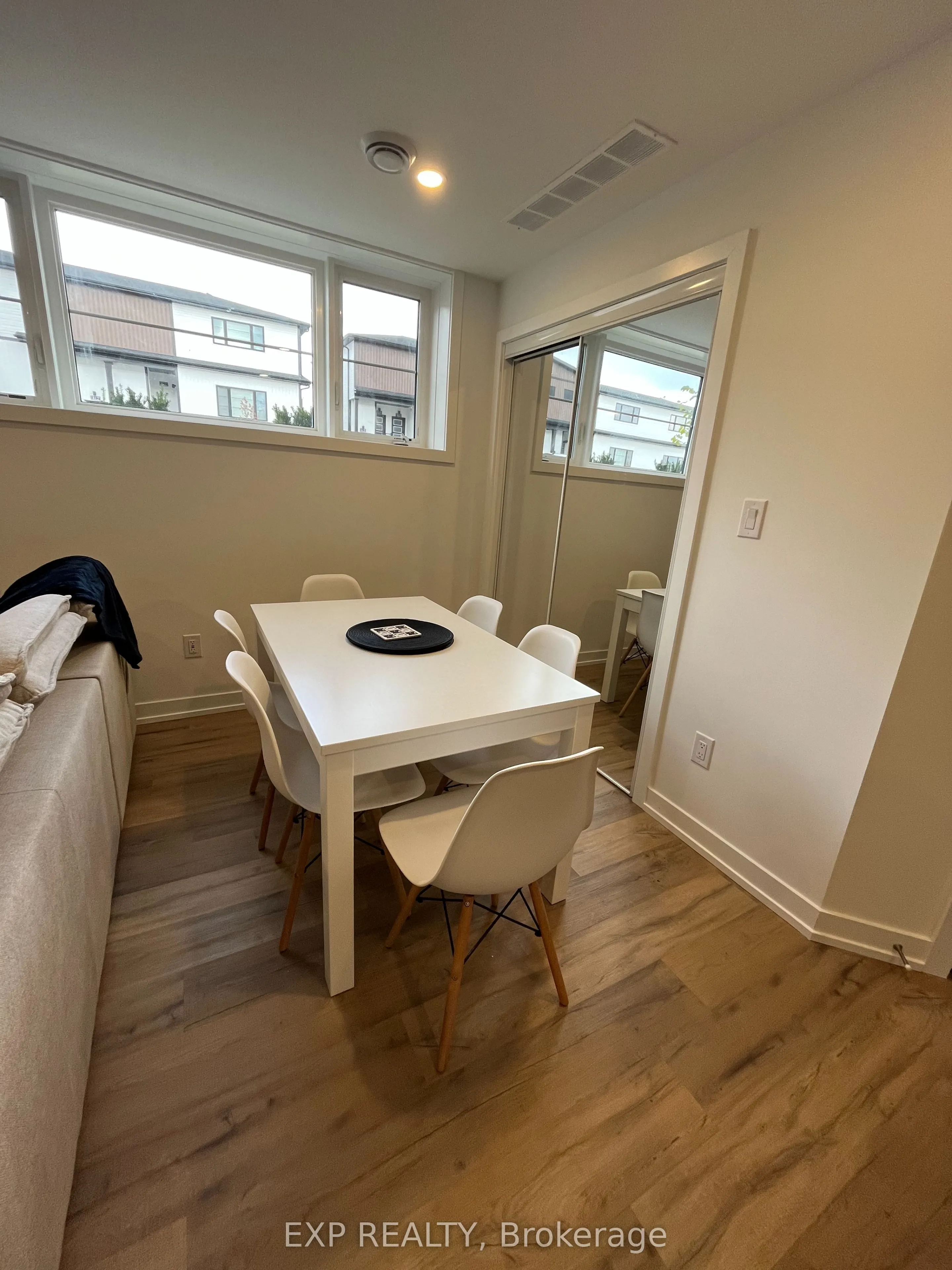 4263 Fourth Avenue, #711