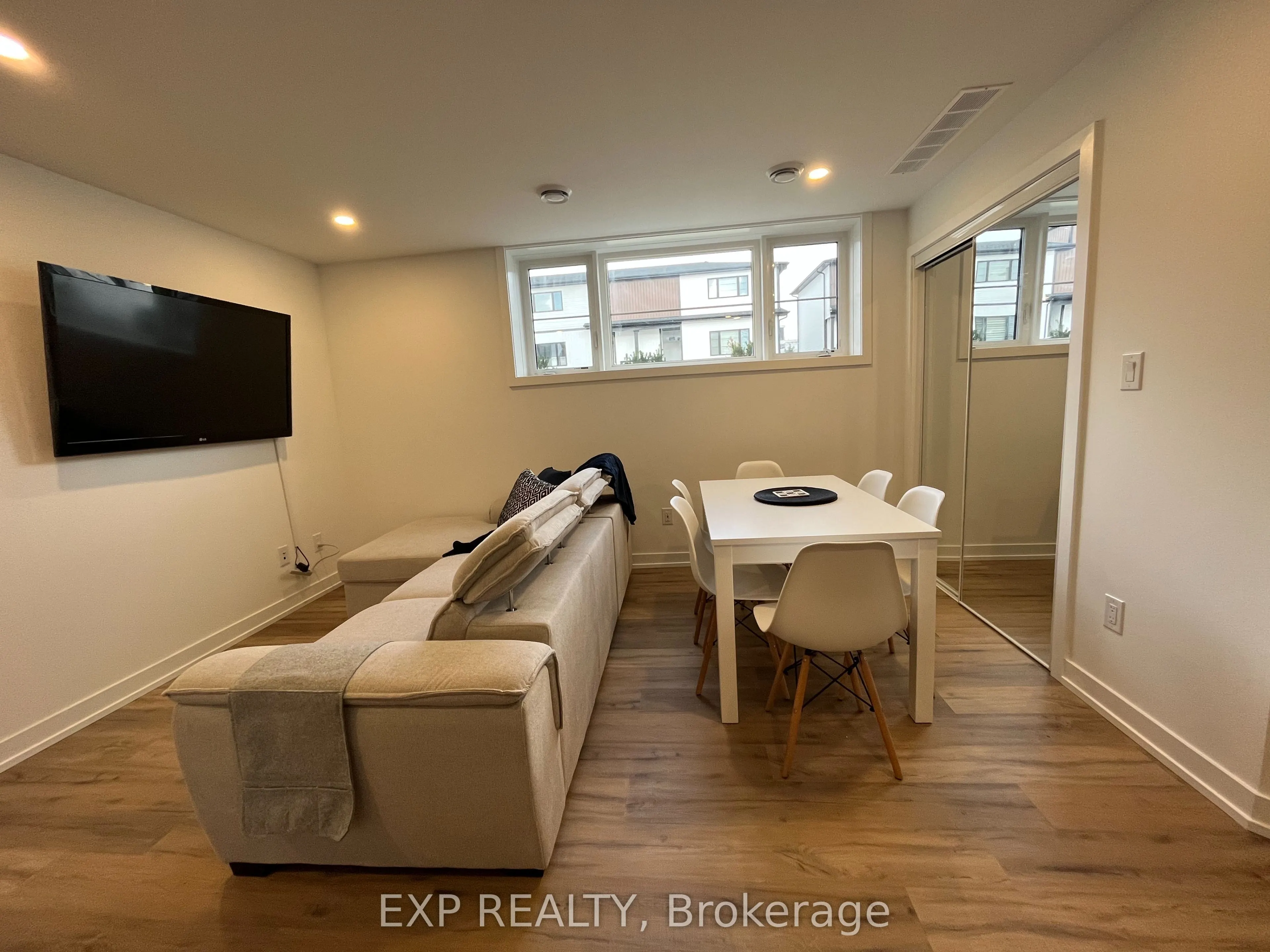4263 Fourth Avenue, #711