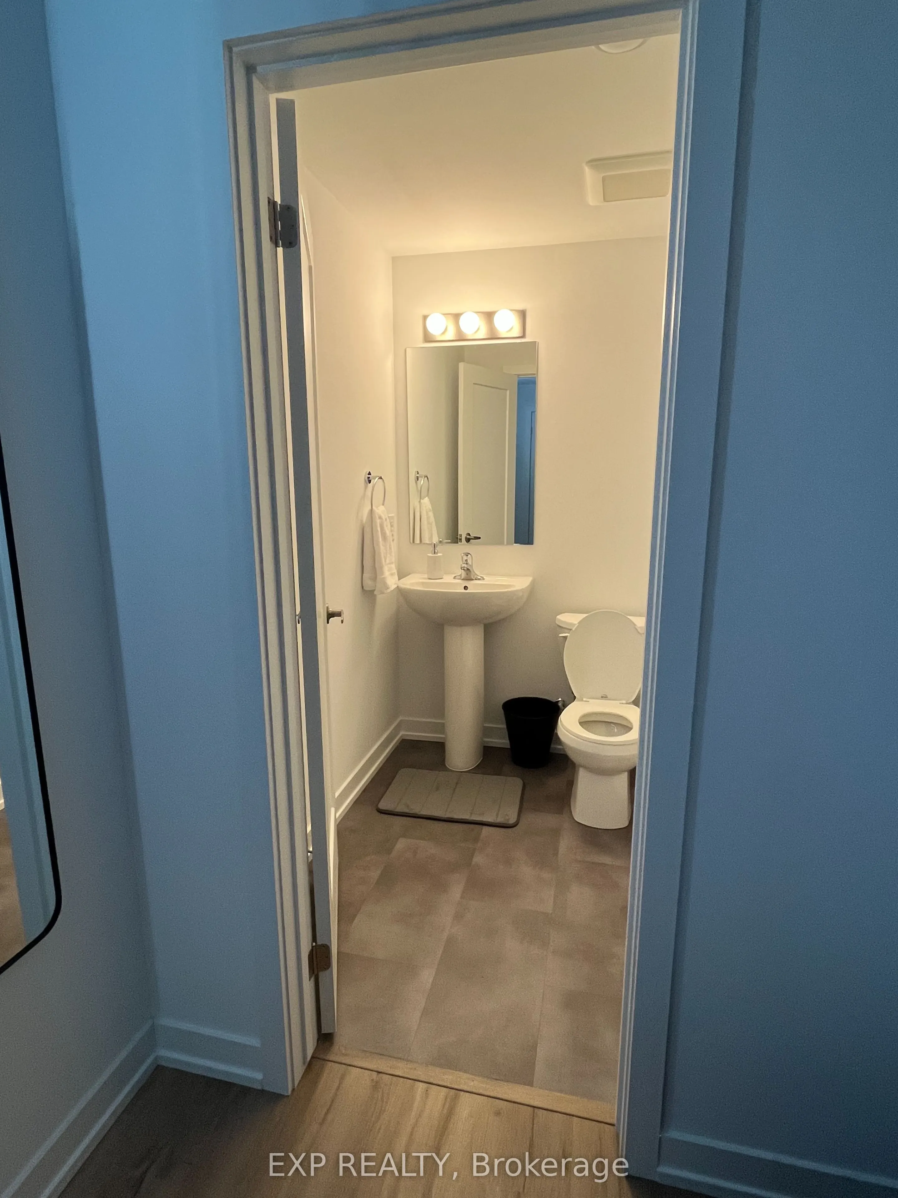 4263 Fourth Avenue, #711