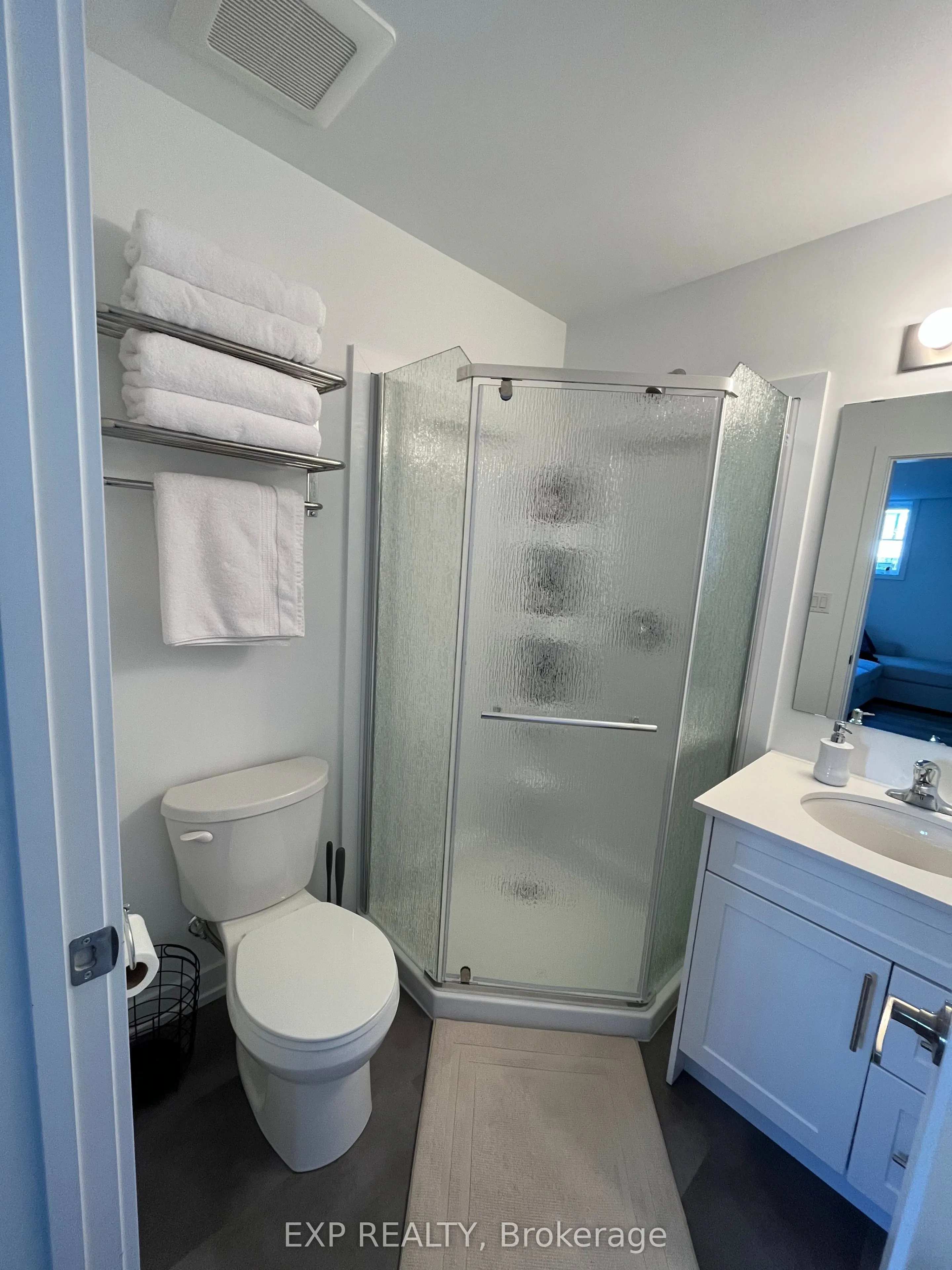 4263 Fourth Avenue, #711