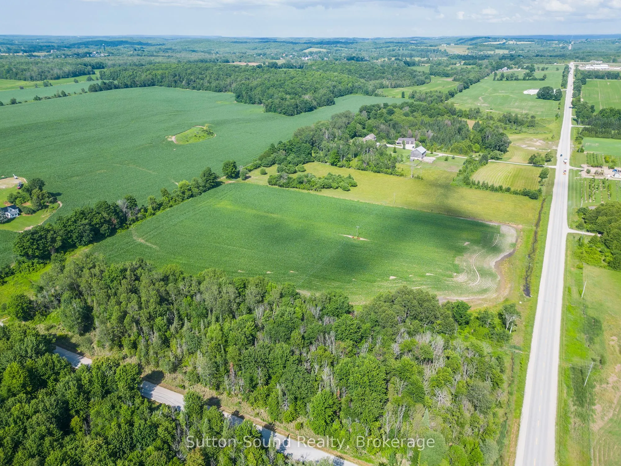 802677 Grey 40 Road