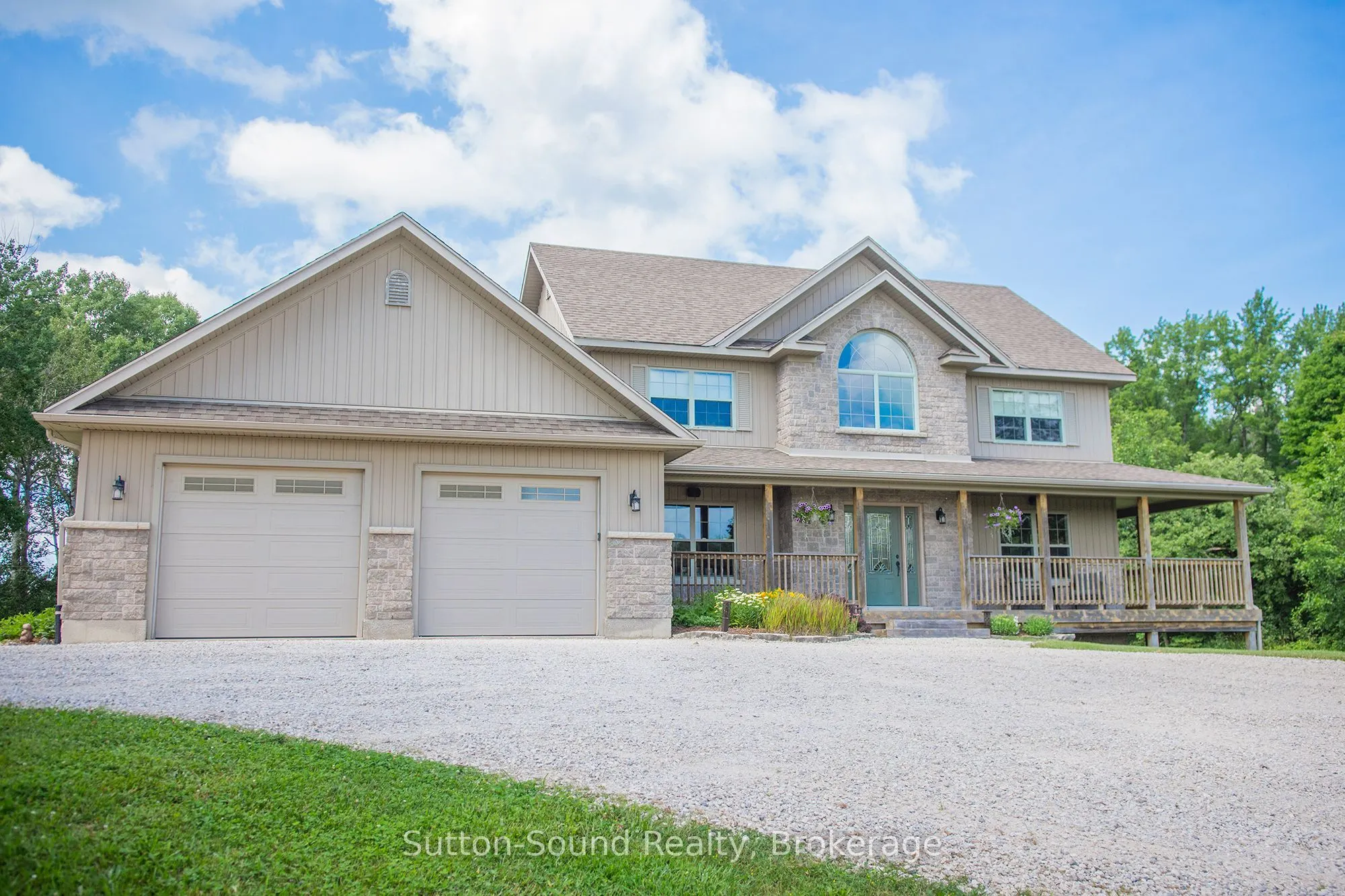 802677 Grey 40 Road
