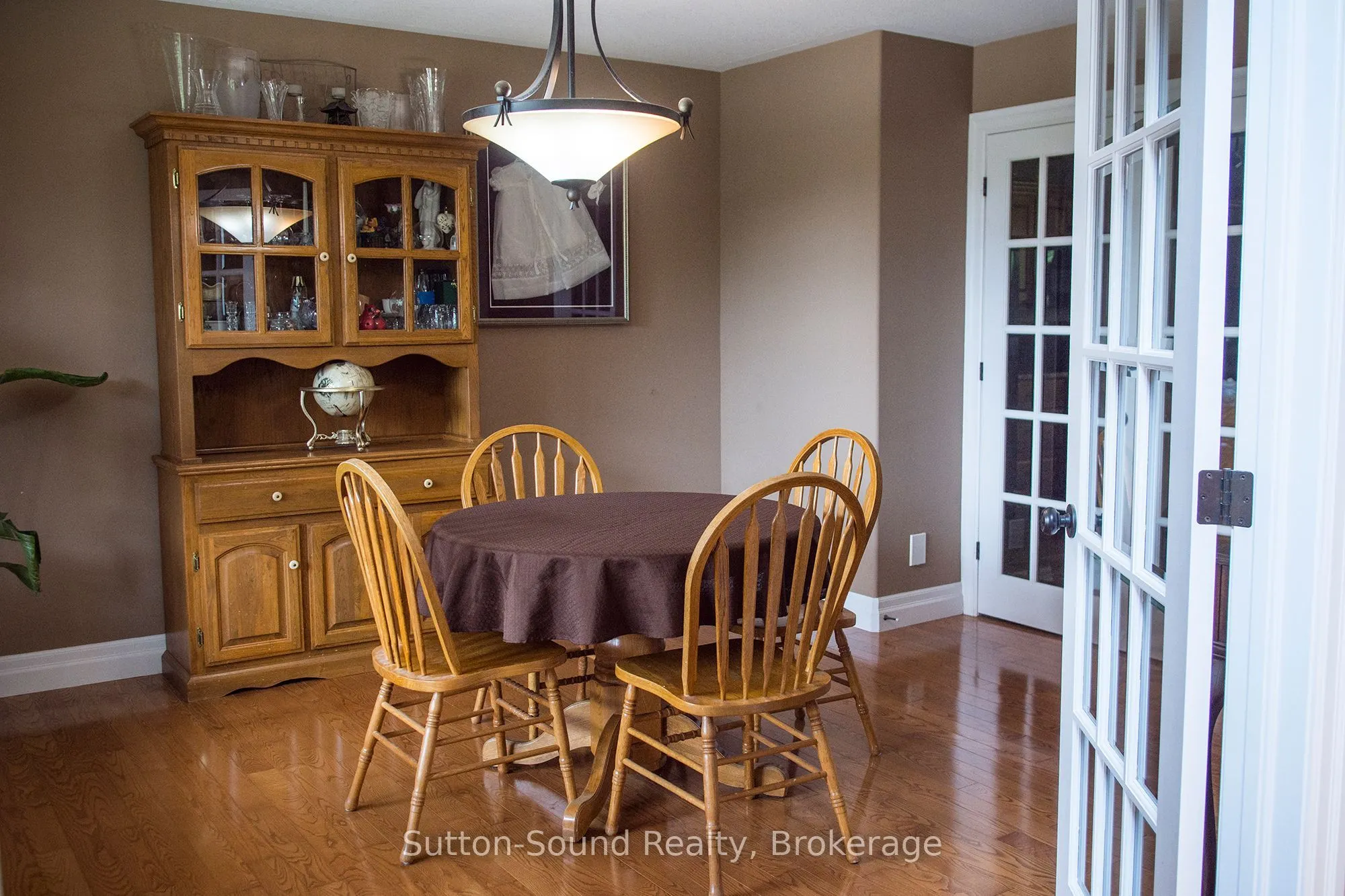 802677 Grey 40 Road