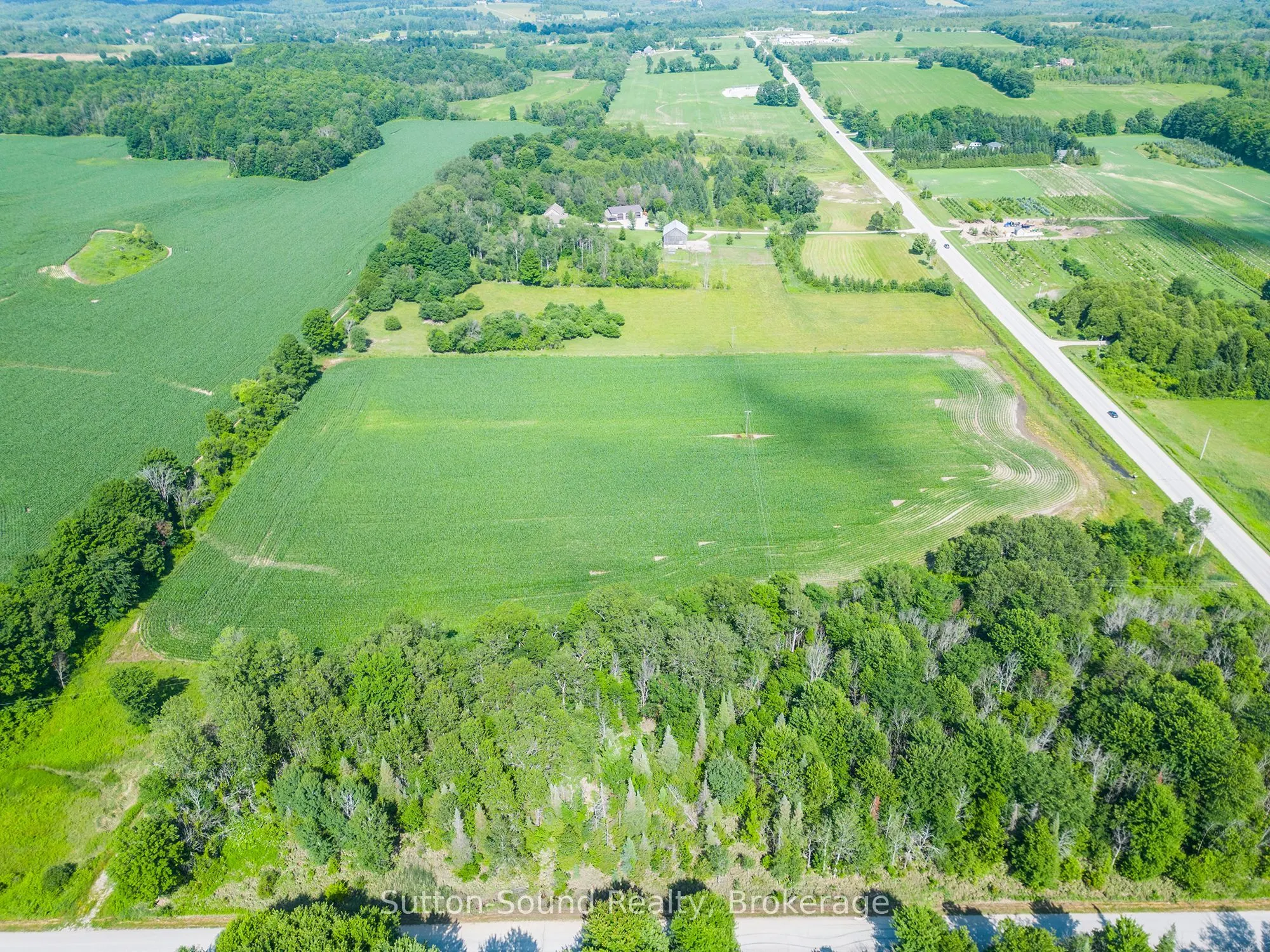 802677 Grey 40 Road