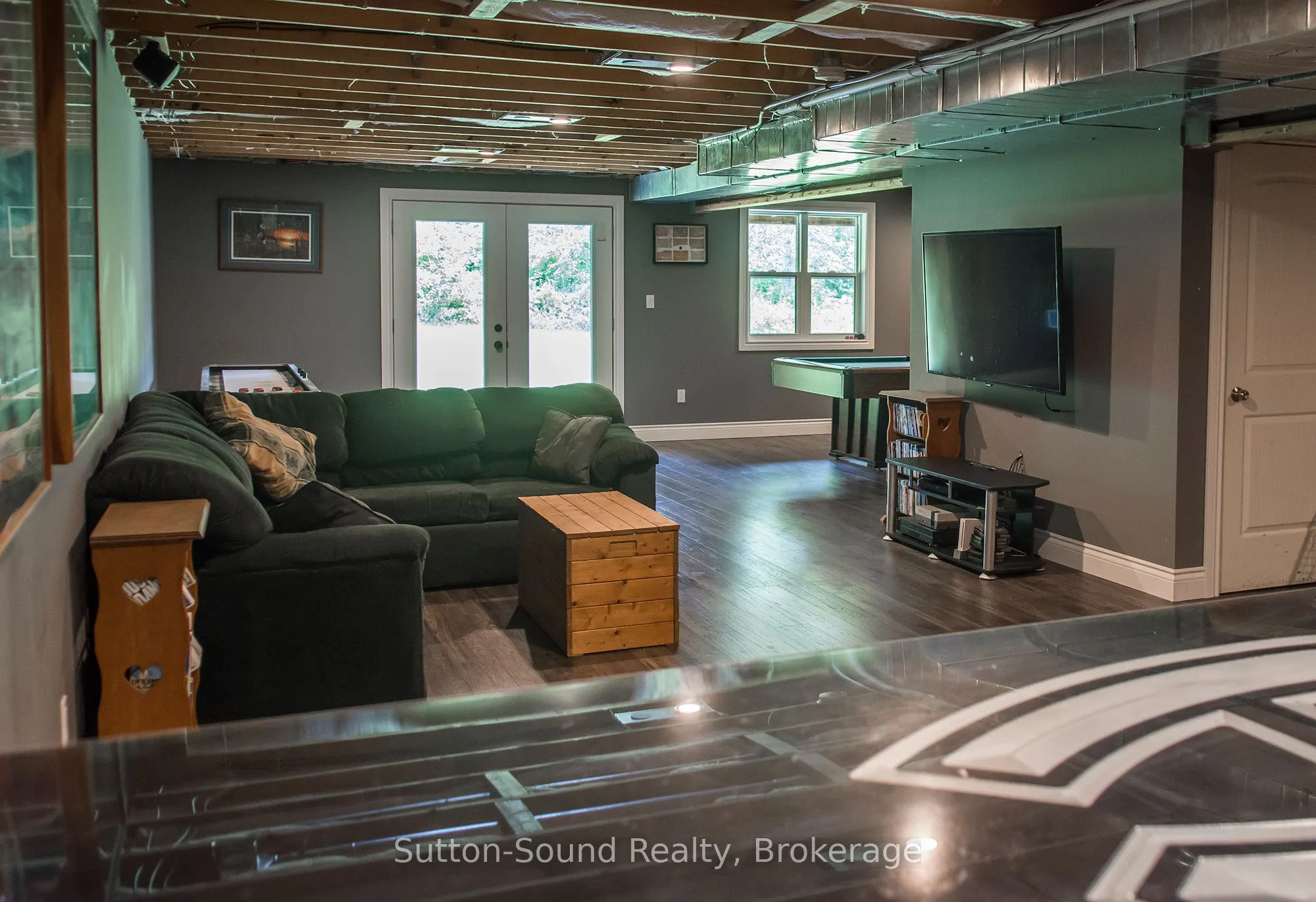 802677 Grey 40 Road