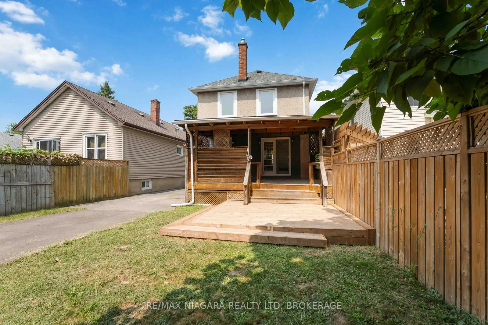8 Russell Avenue