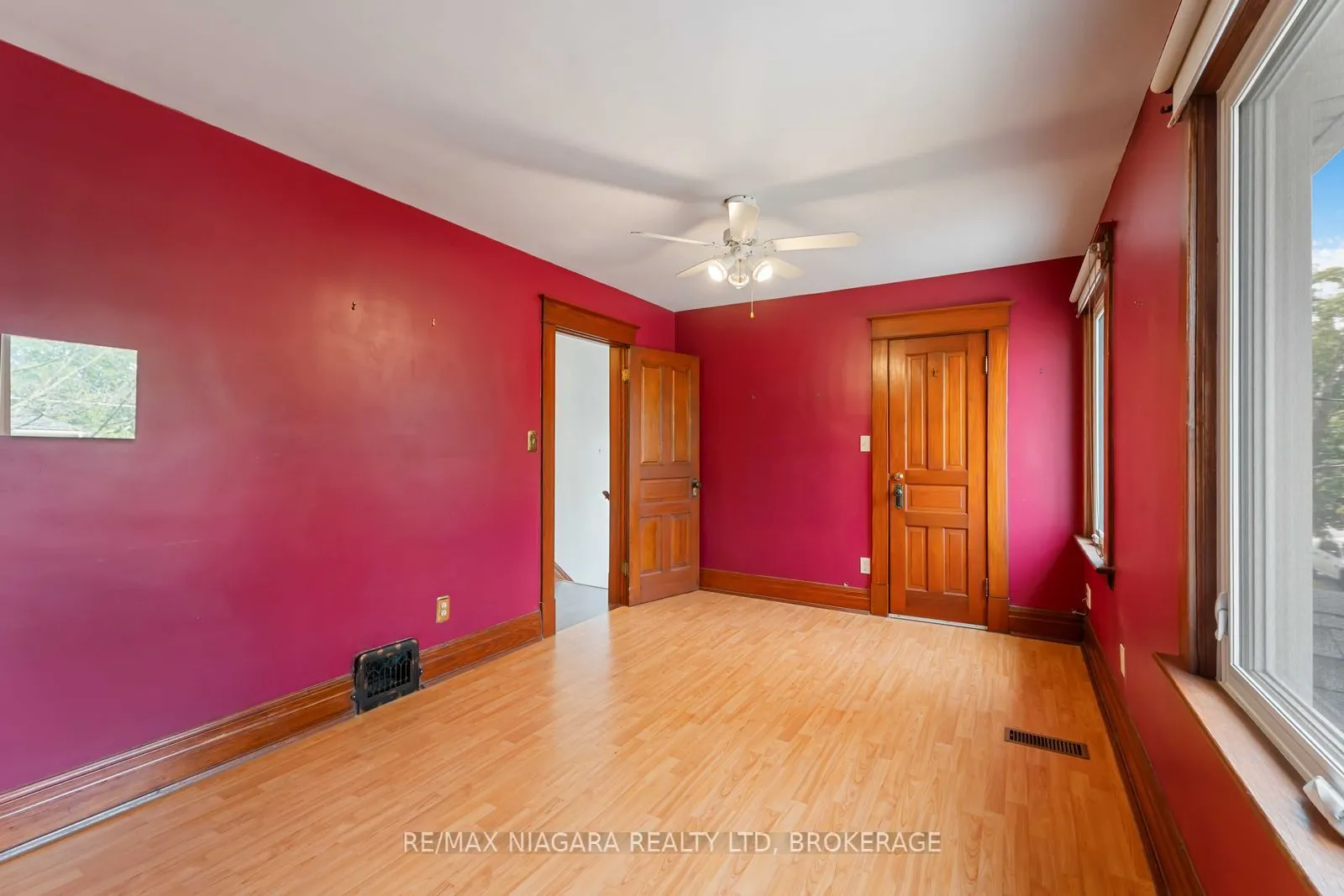 8 Russell Avenue