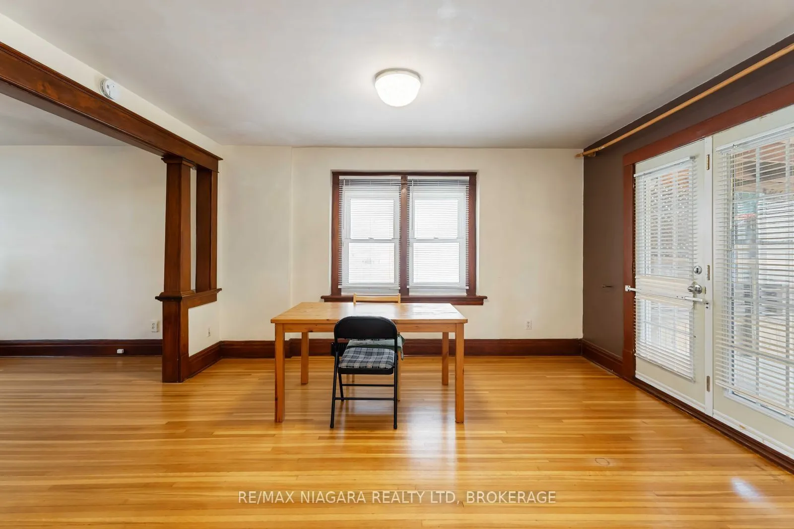 8 Russell Avenue