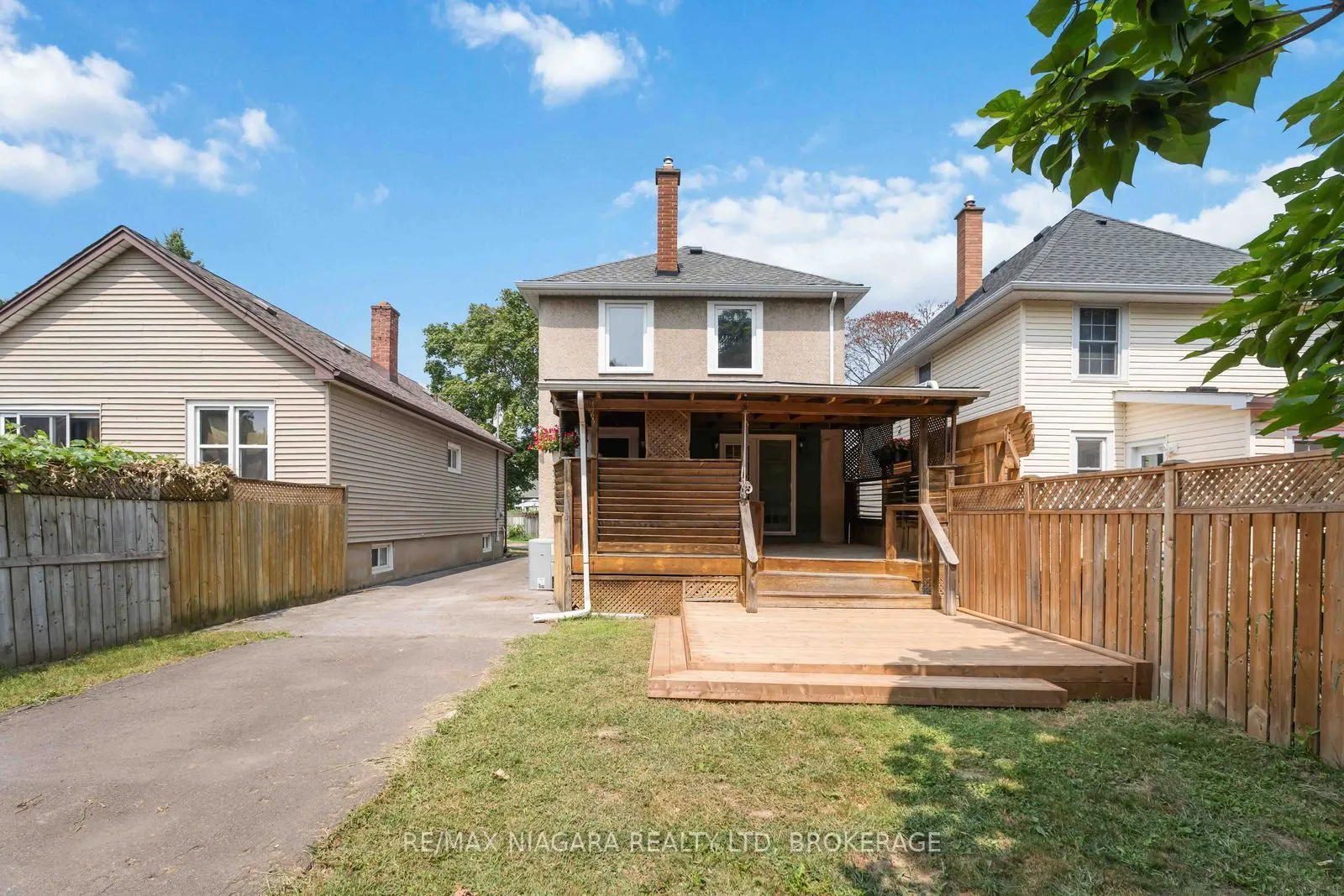 8 Russell Avenue