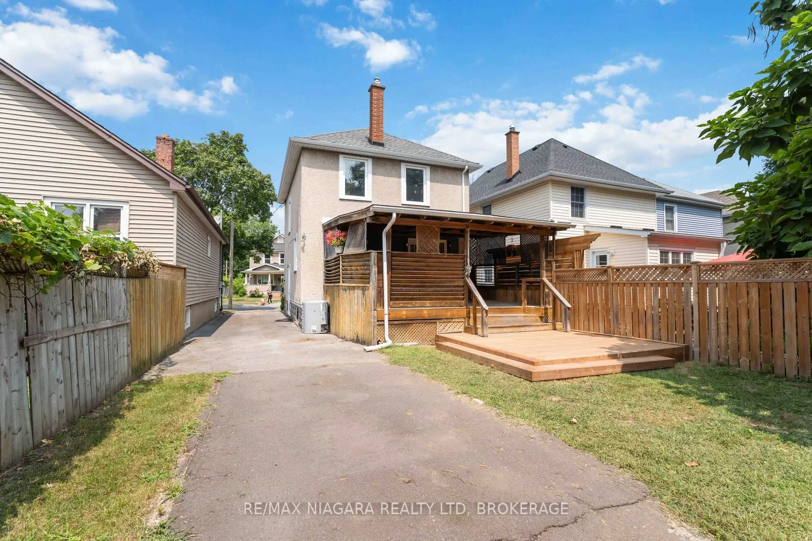 8 Russell Avenue
