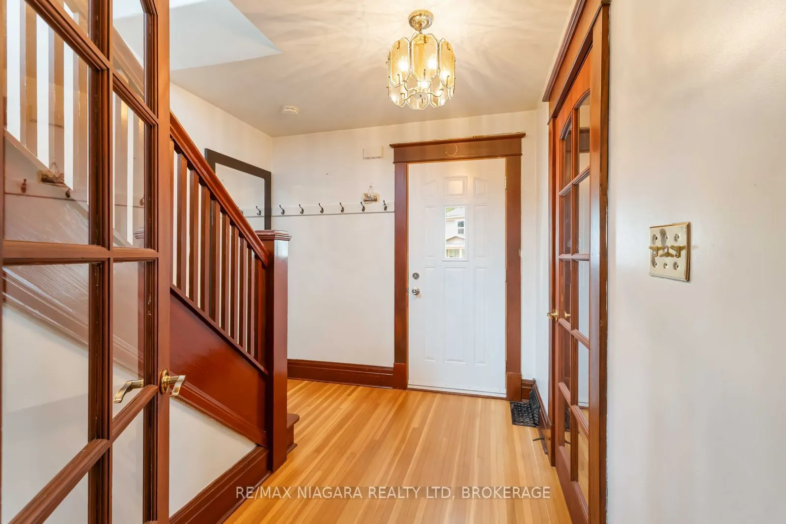 8 Russell Avenue