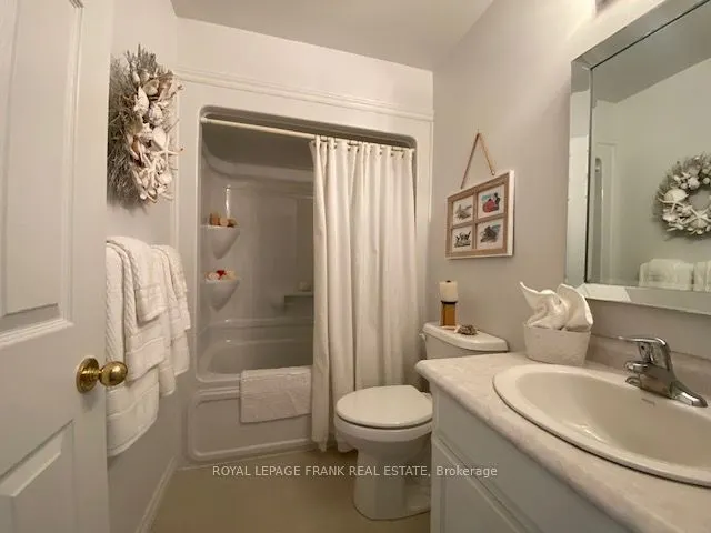 15A GROSS Street
