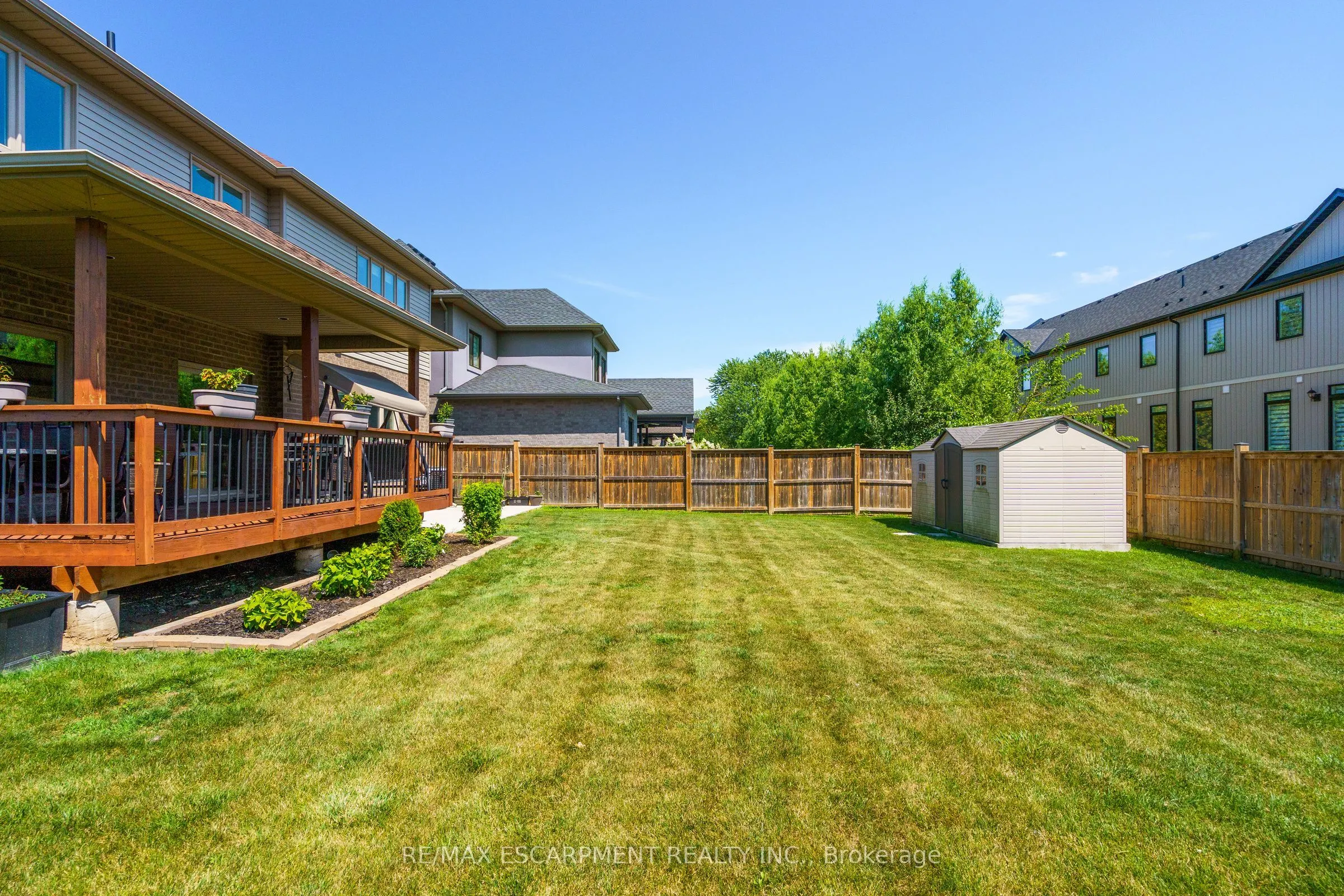 8952 BLACK FOREST Crescent