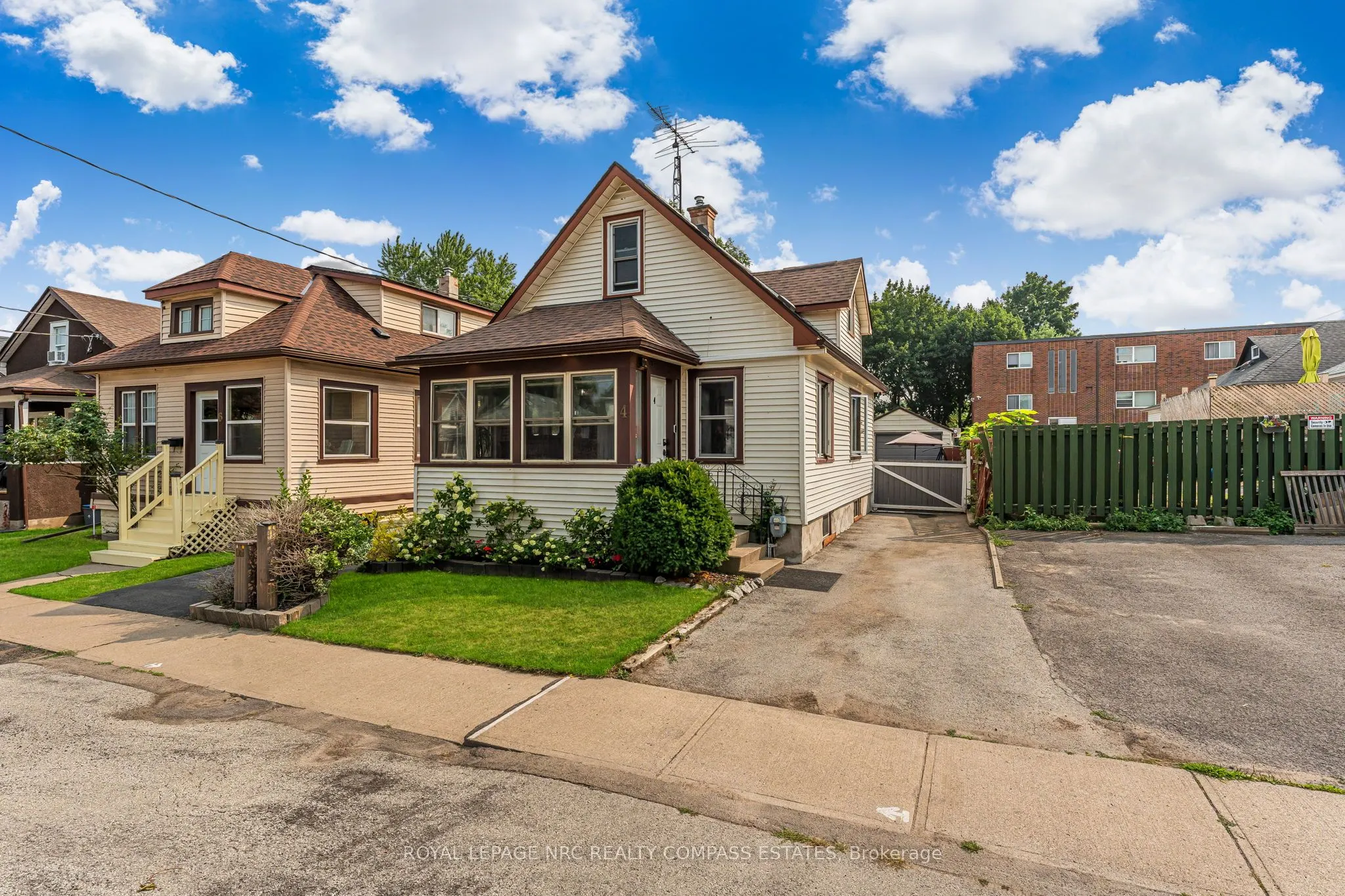 4 Manning Street