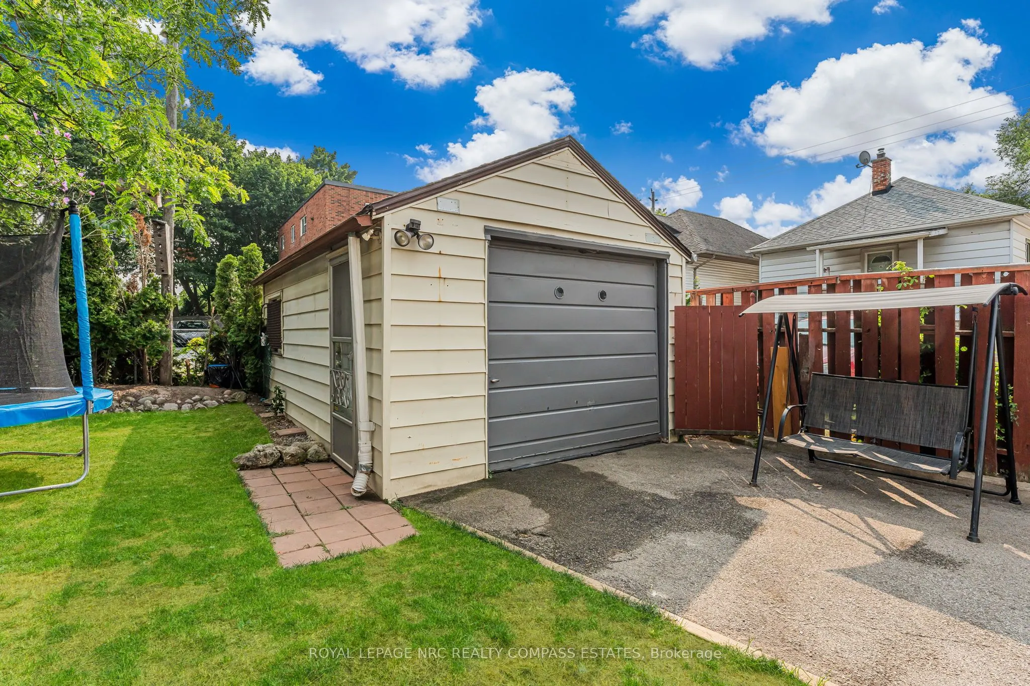 4 Manning Street