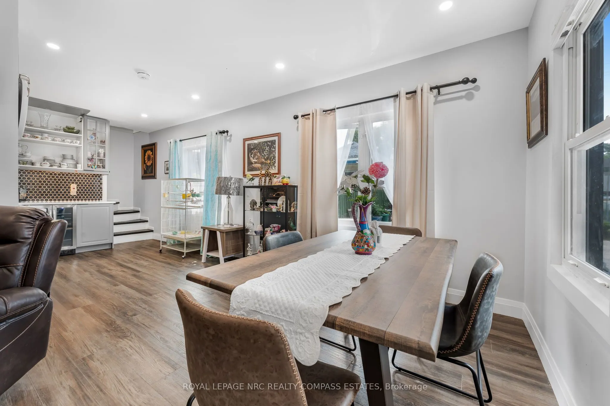4 Manning Street